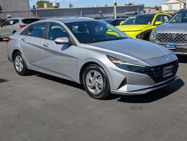 2021 Hyundai Elantra SE 3