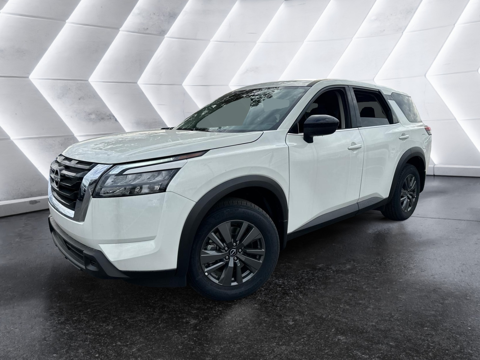 2024 Nissan Pathfinder S 1