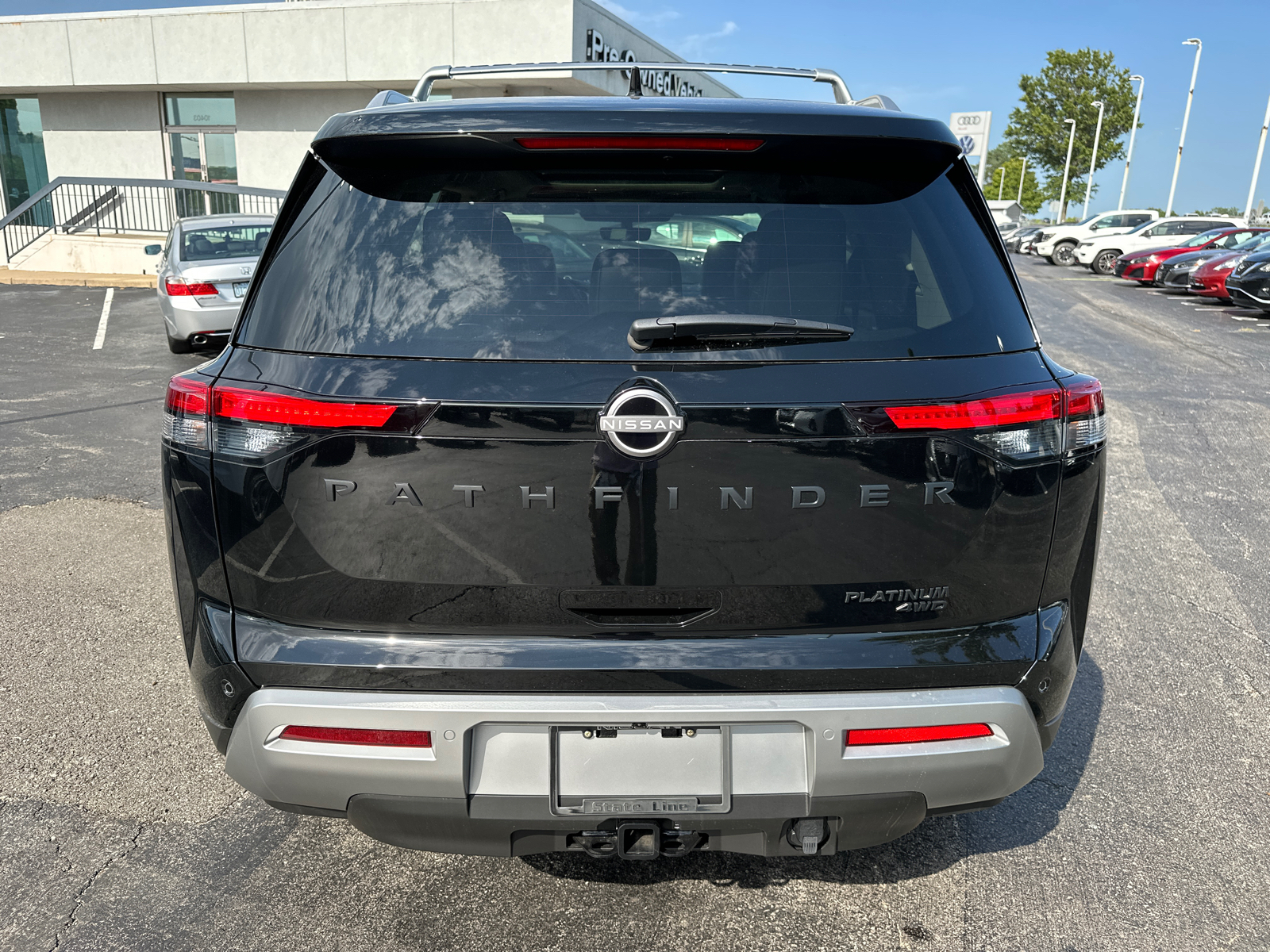 2024 Nissan Pathfinder Platinum 7