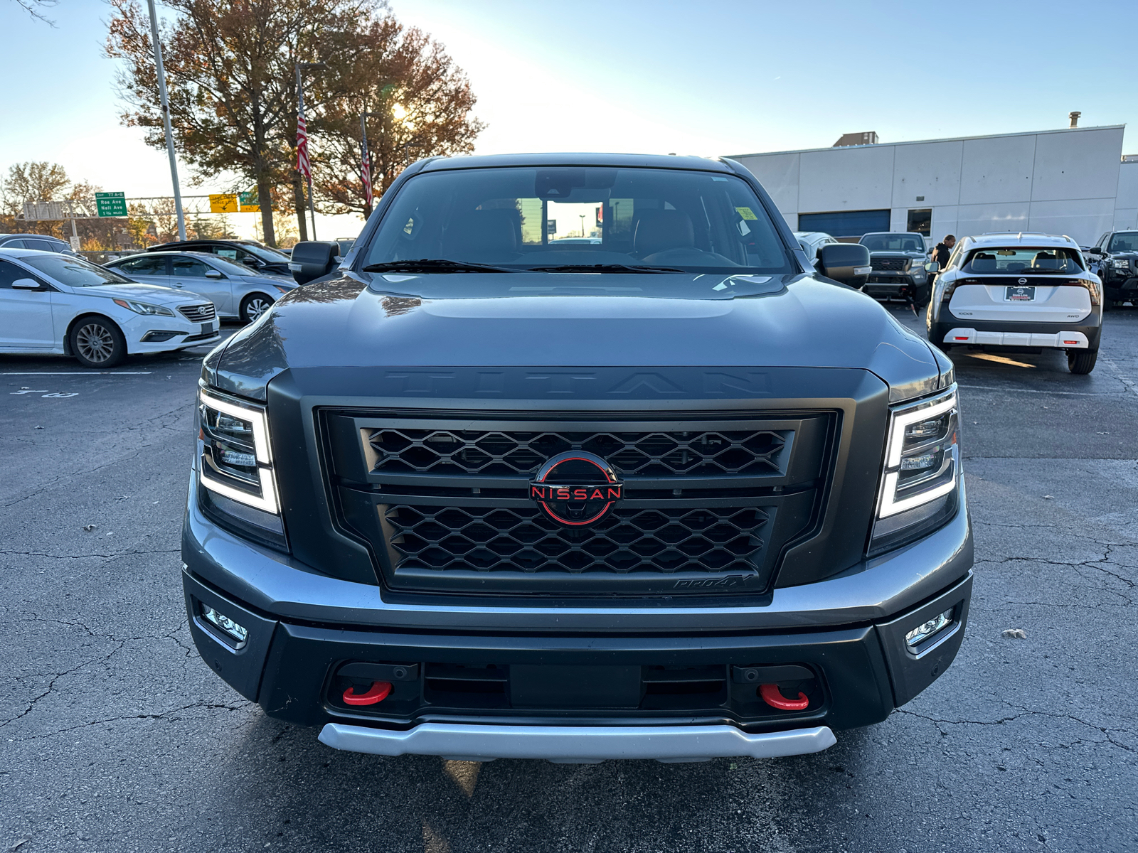 2024 Nissan Titan PRO-4X 3