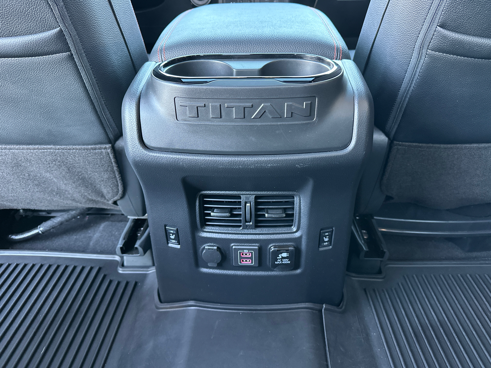 2024 Nissan Titan PRO-4X 12