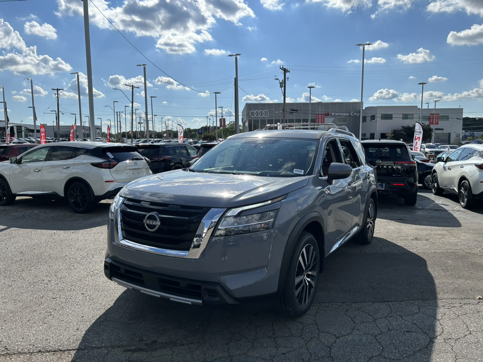 2024 Nissan Pathfinder Platinum 2