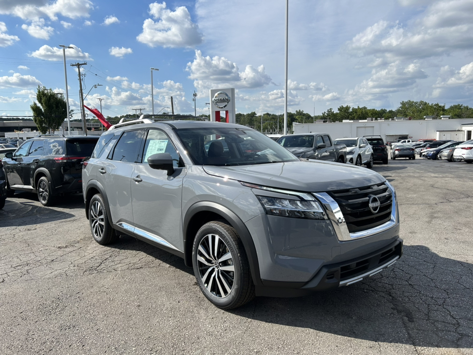 2024 Nissan Pathfinder Platinum 4