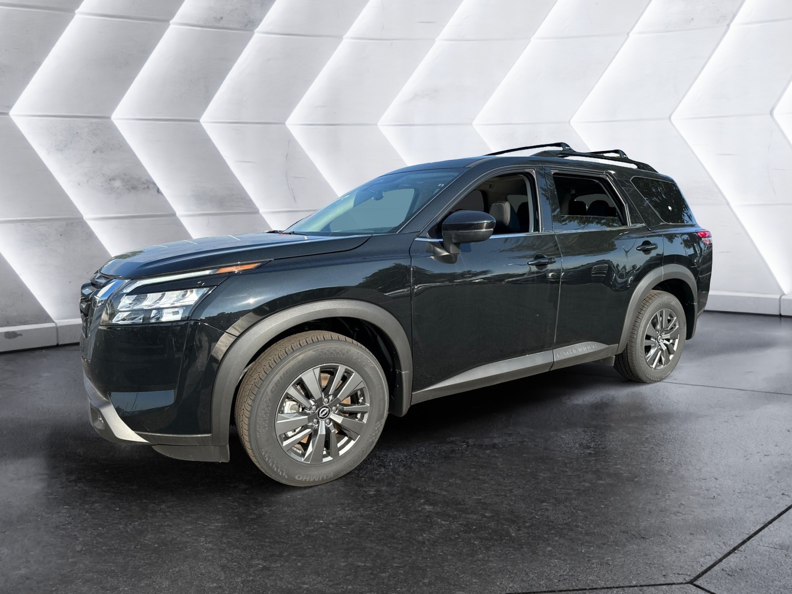 2024 Nissan Pathfinder SV 1