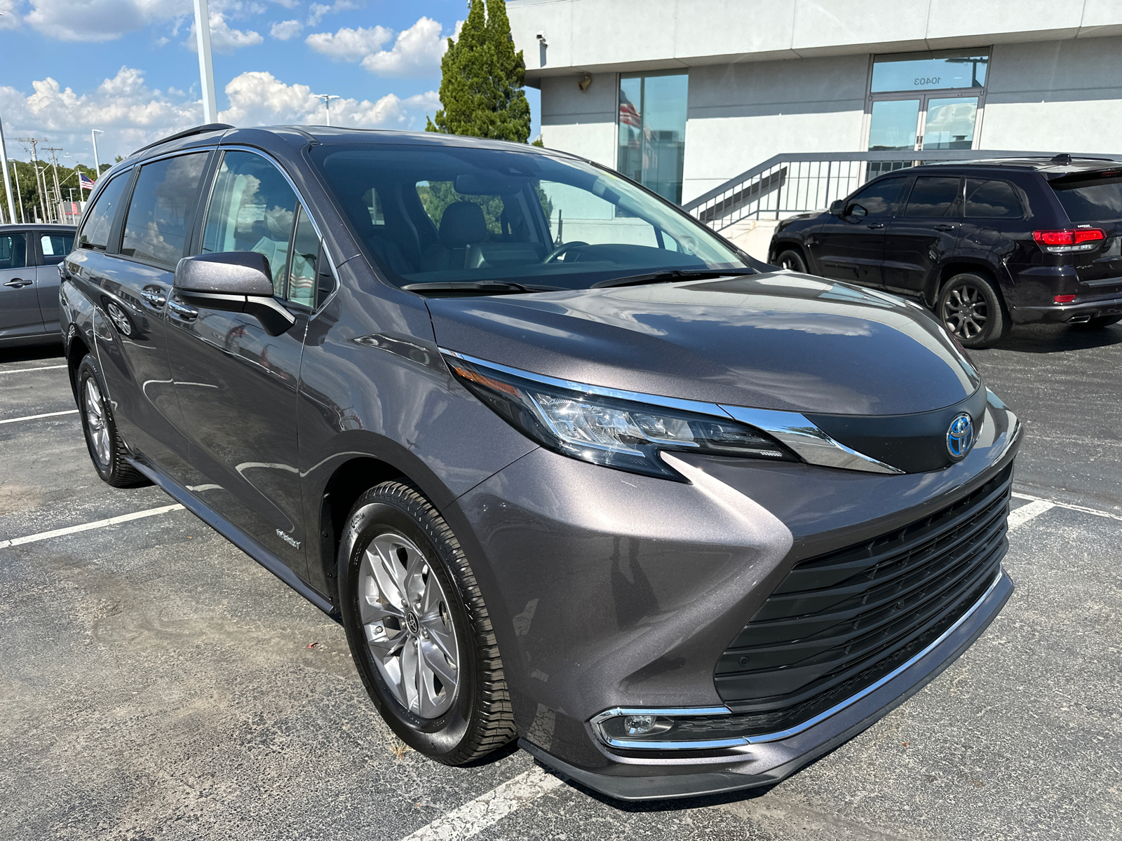 2021 Toyota Sienna XLE 4