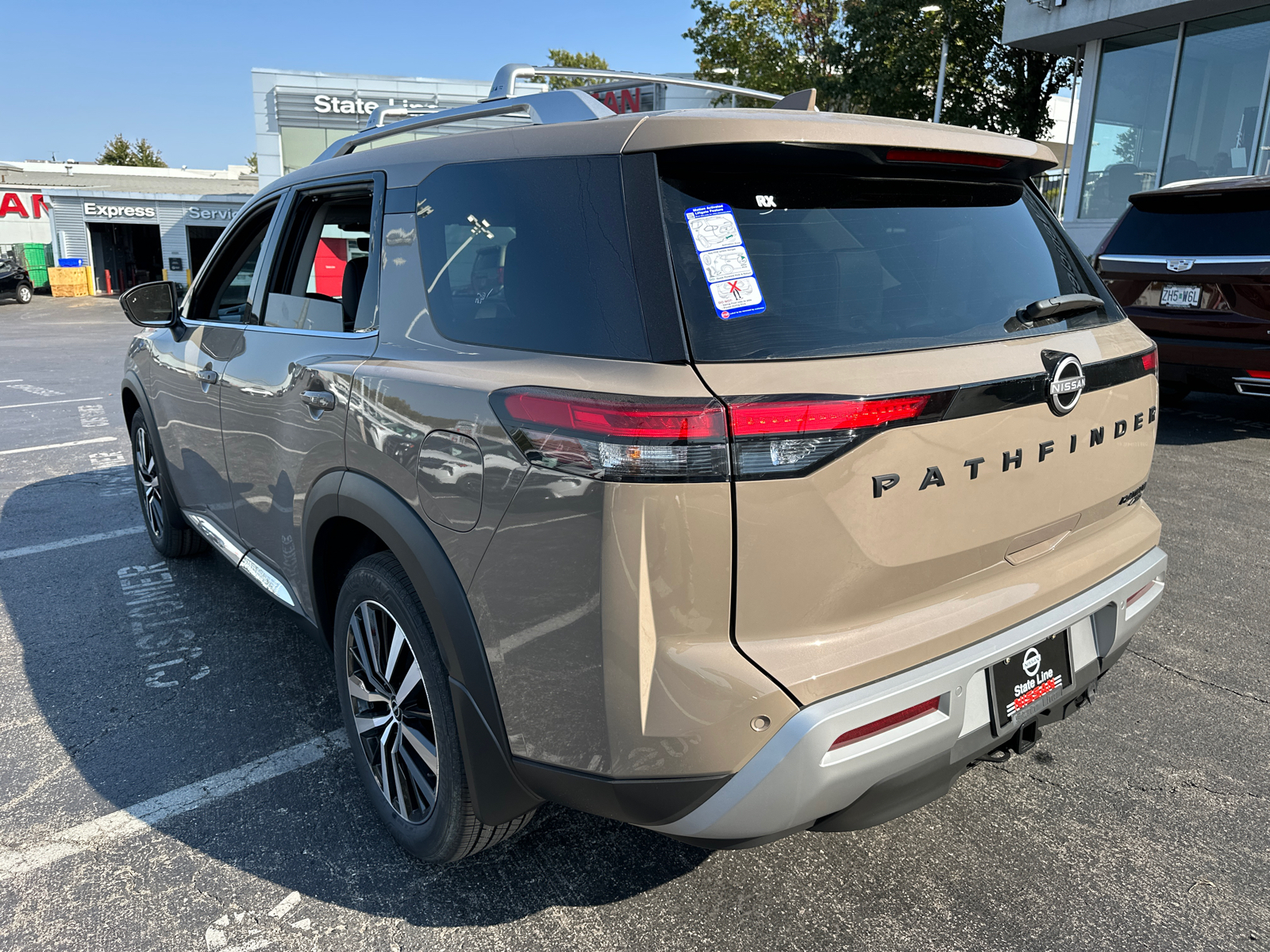 2024 Nissan Pathfinder Platinum 8