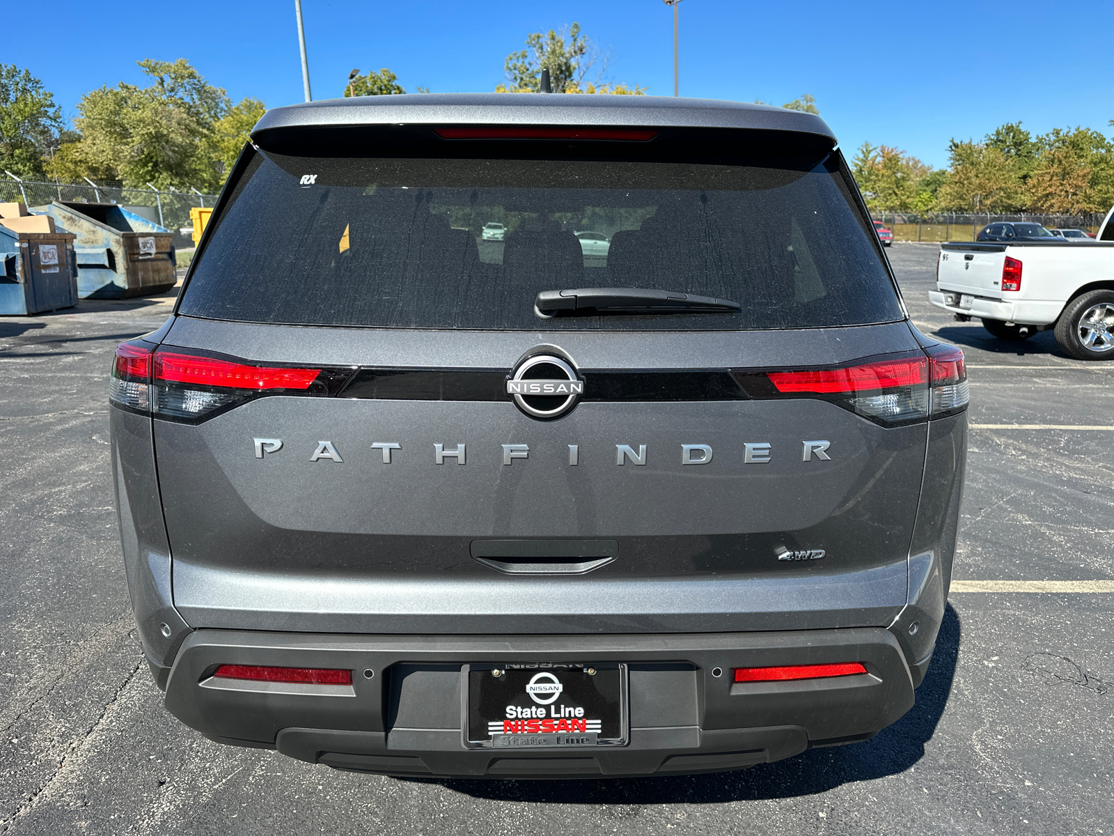 2024 Nissan Pathfinder S 7