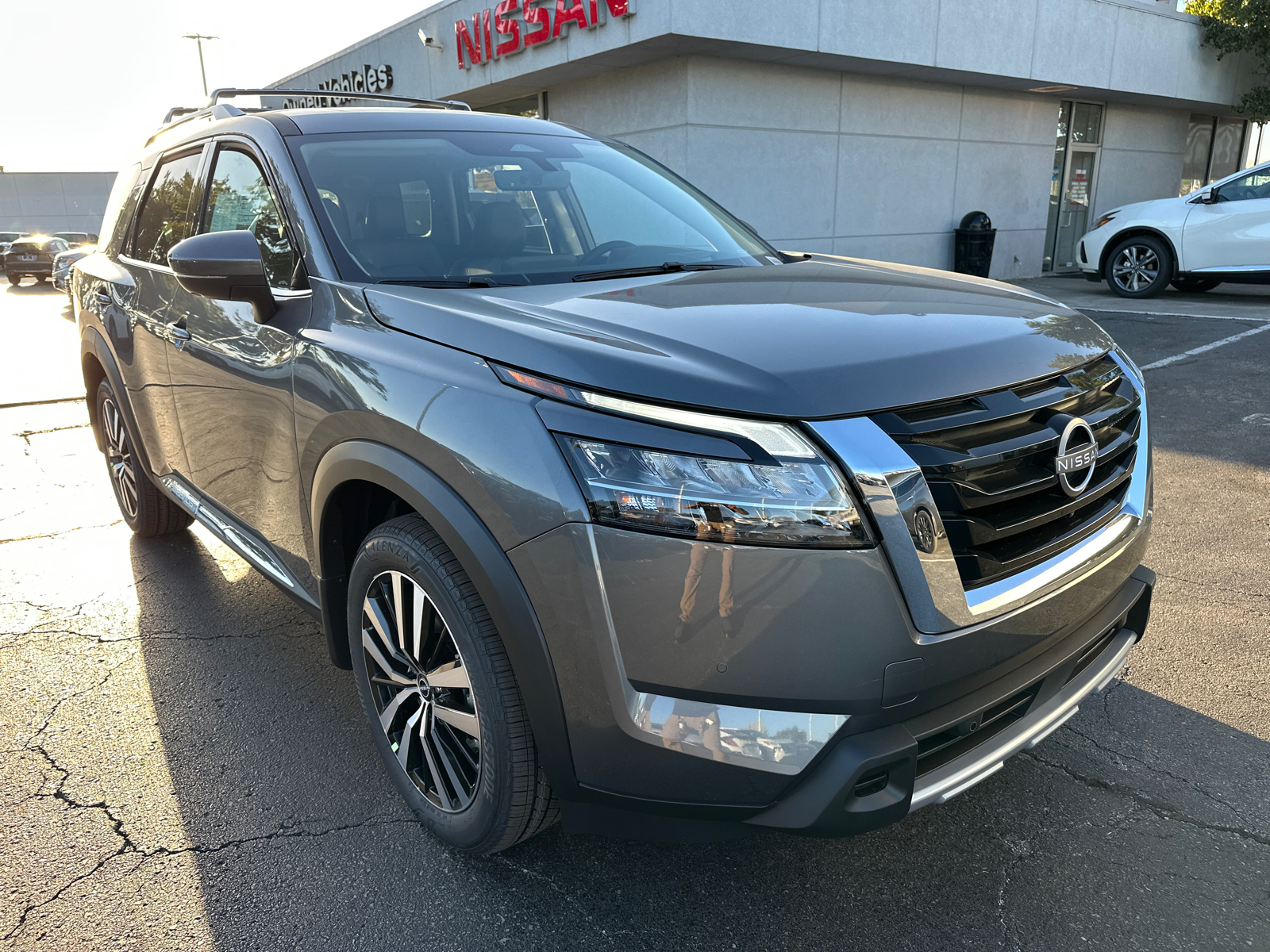 2024 Nissan Pathfinder Platinum 4