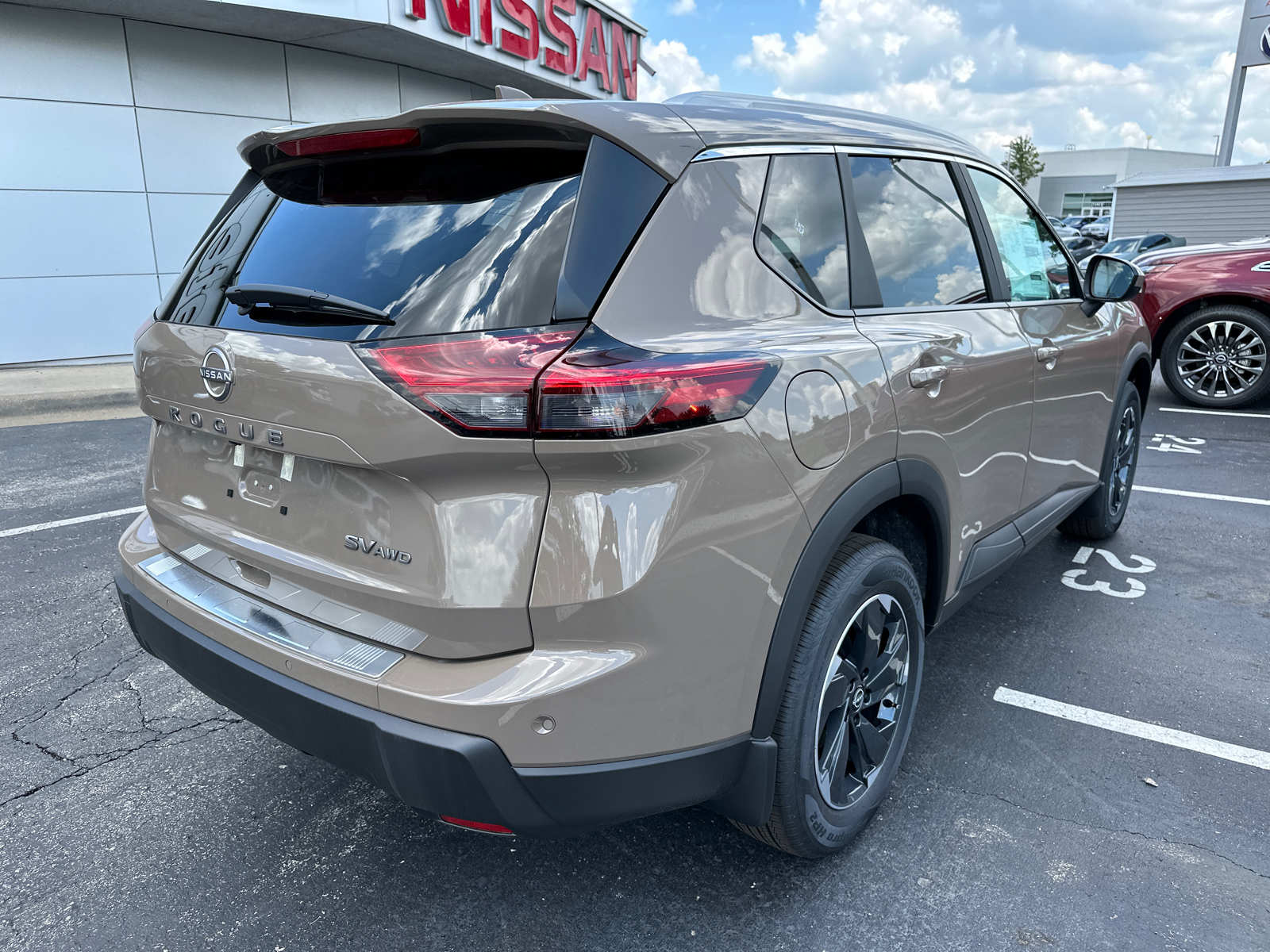 2024 Nissan Rogue SV 5