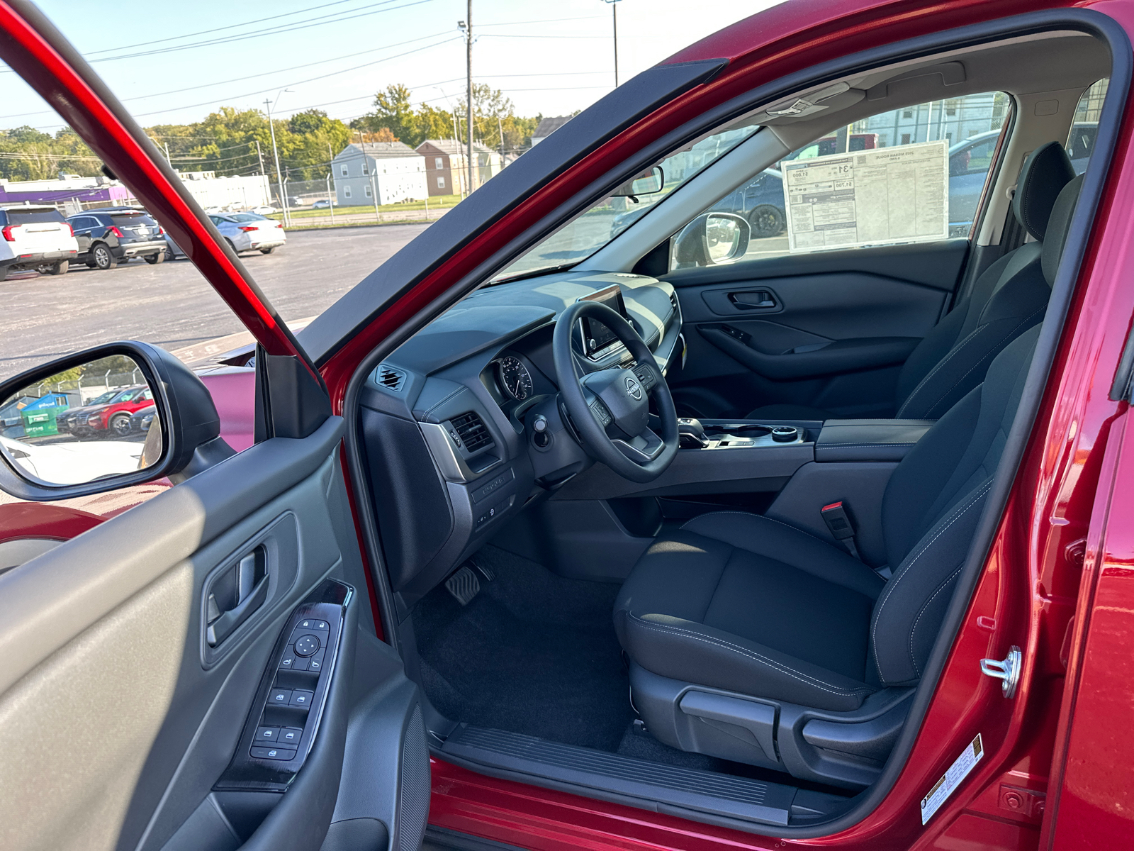 2025 Nissan Rogue S 36