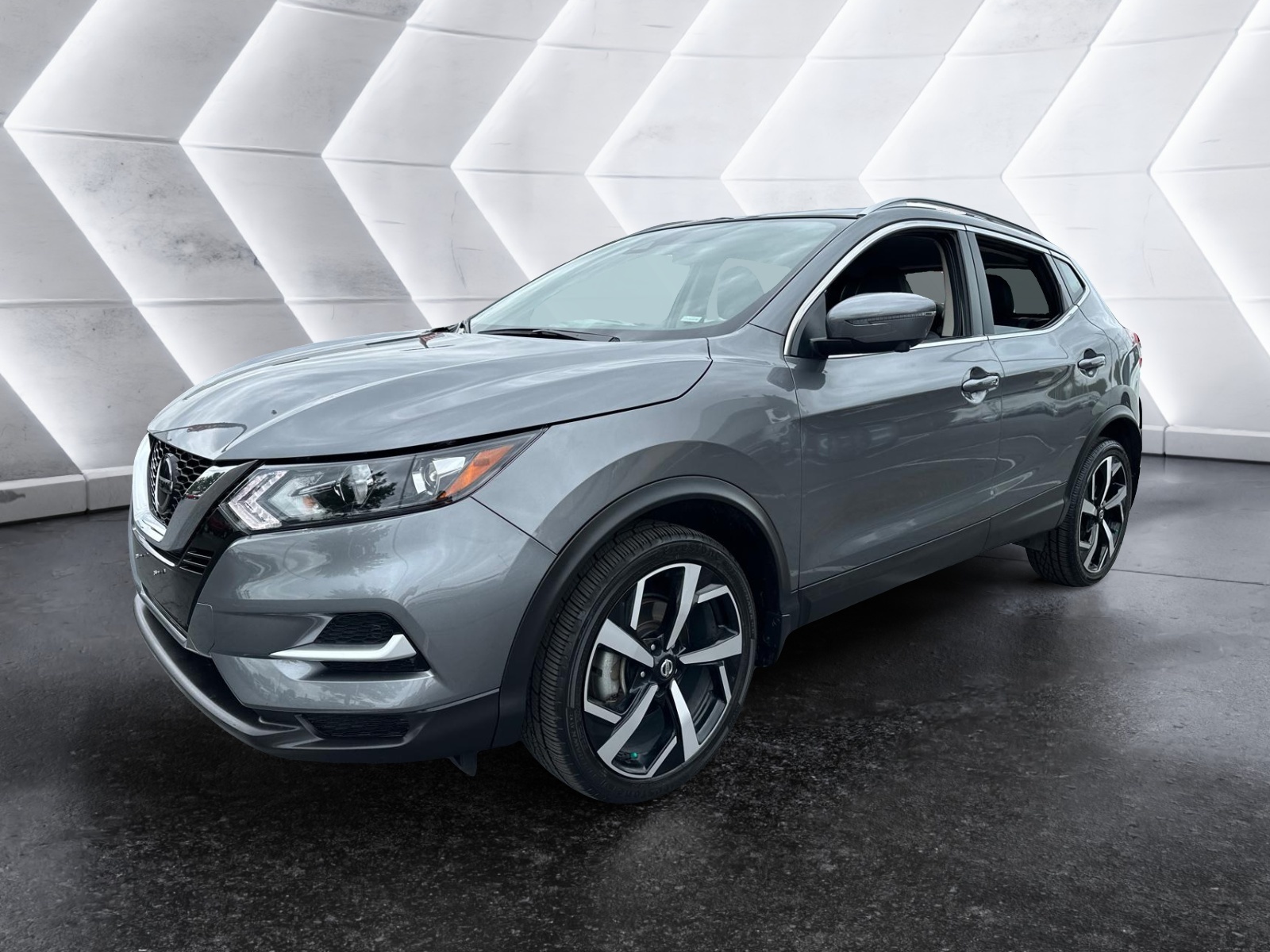 2022 Nissan Rogue Sport SL 1