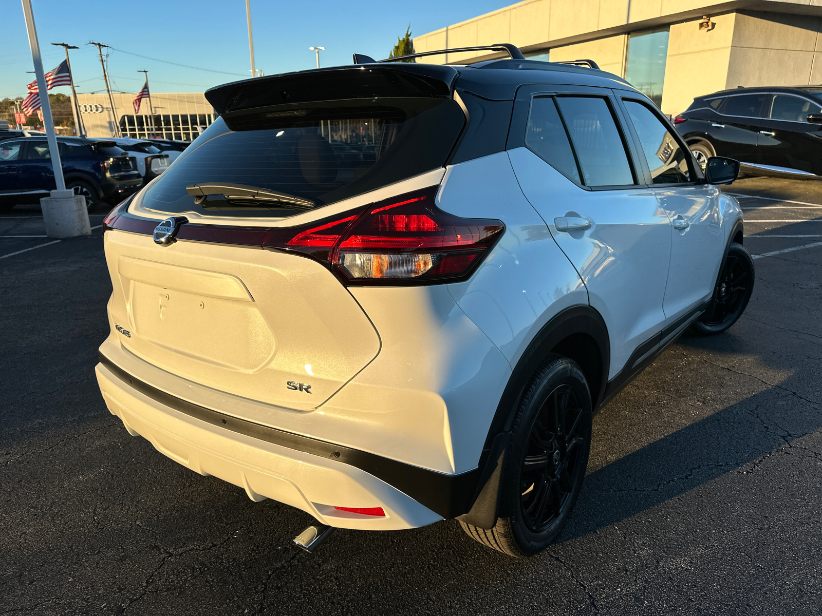 2021 Nissan Kicks SR 6