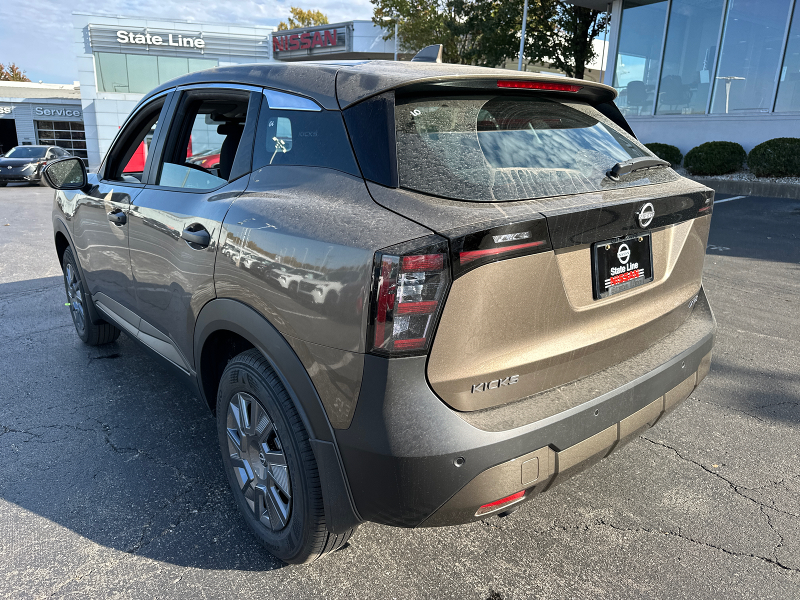 2025 Nissan Kicks S 8