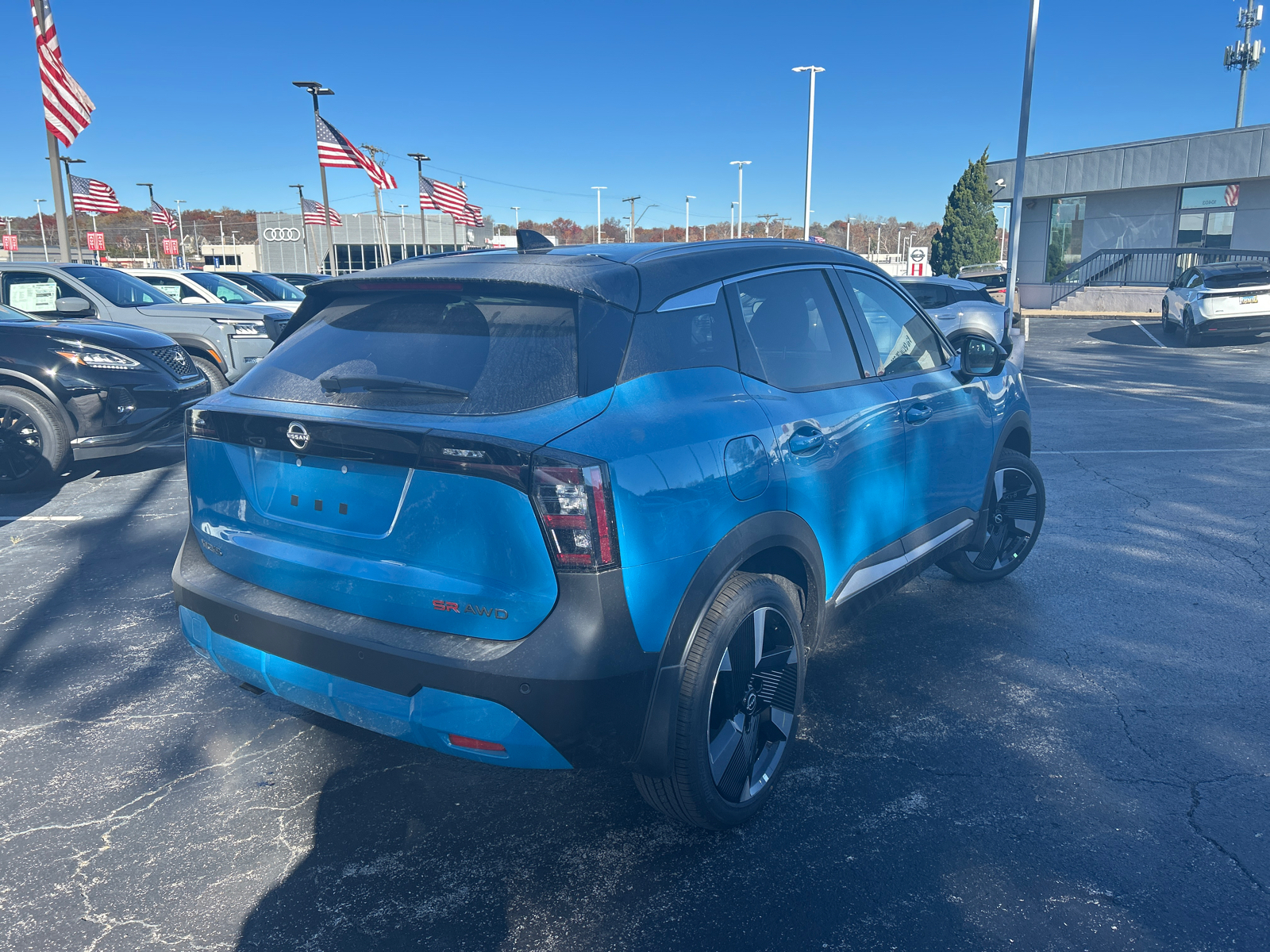 2025 Nissan Kicks SR 7