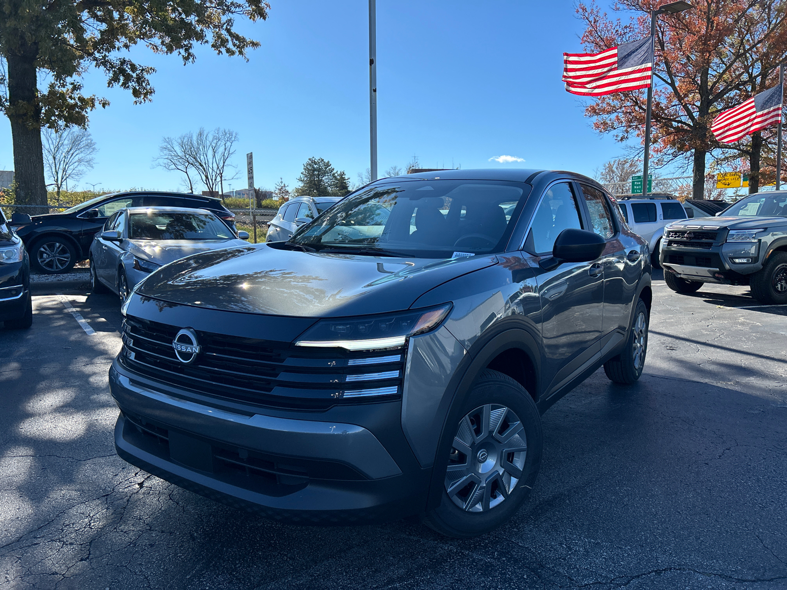 2025 Nissan Kicks S 2