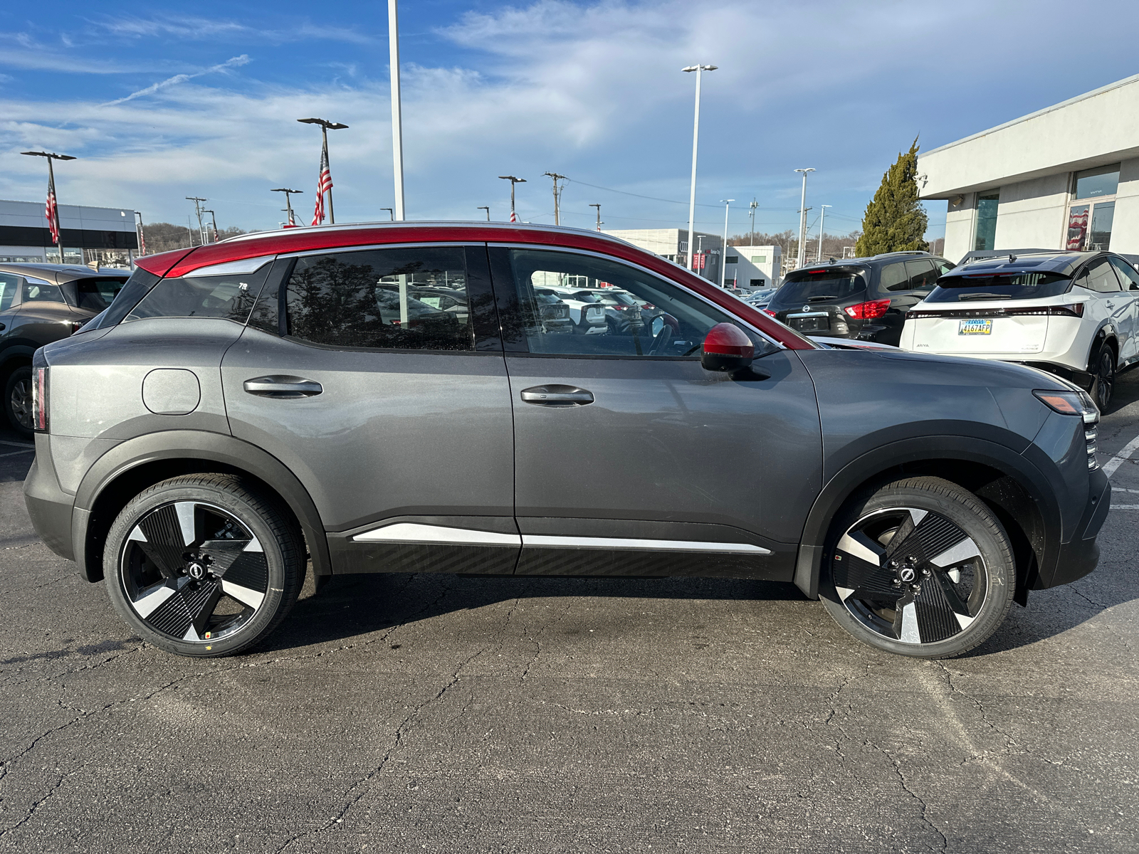 2025 Nissan Kicks SR 6