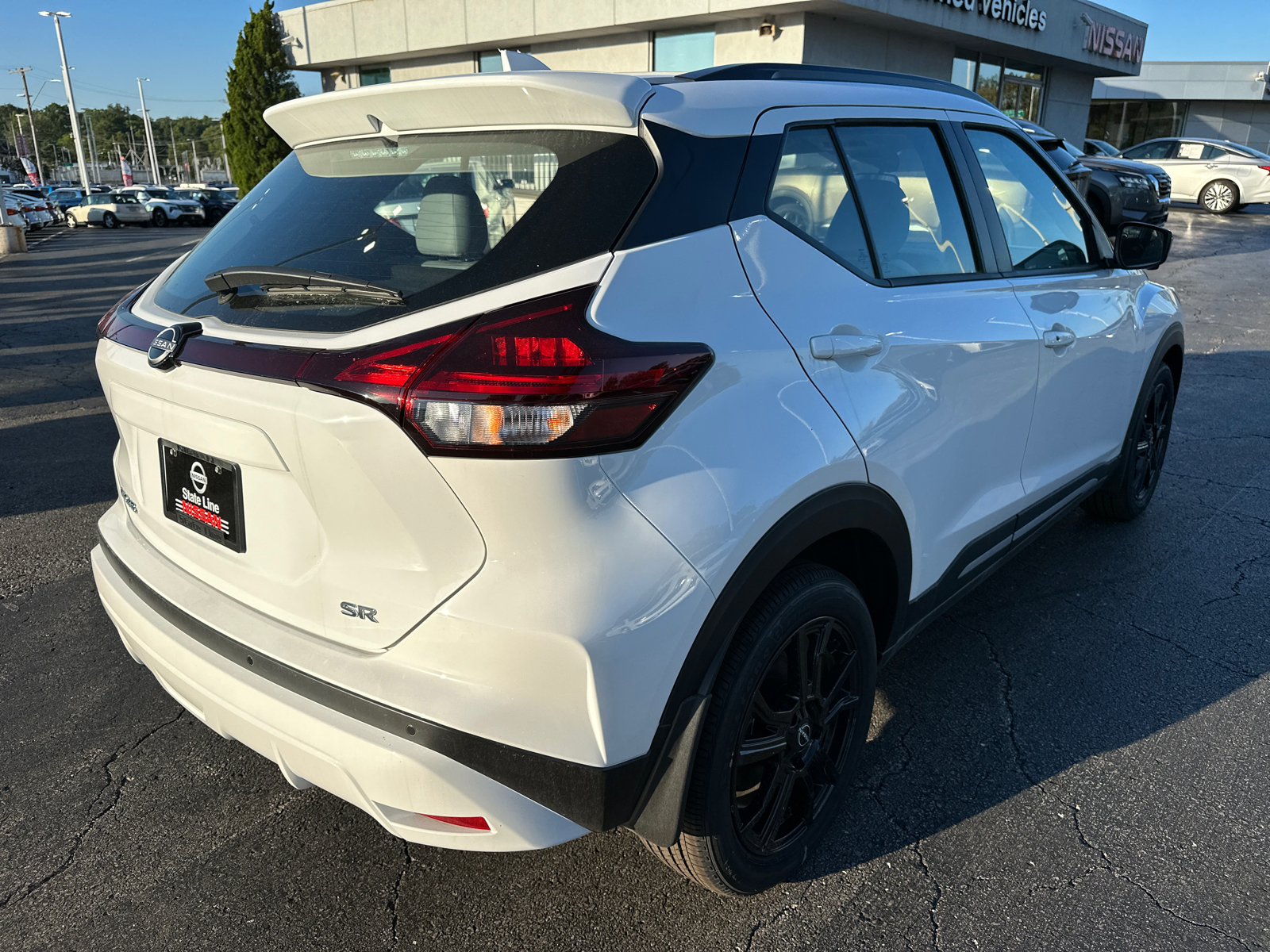 2024 Nissan Kicks SR 6