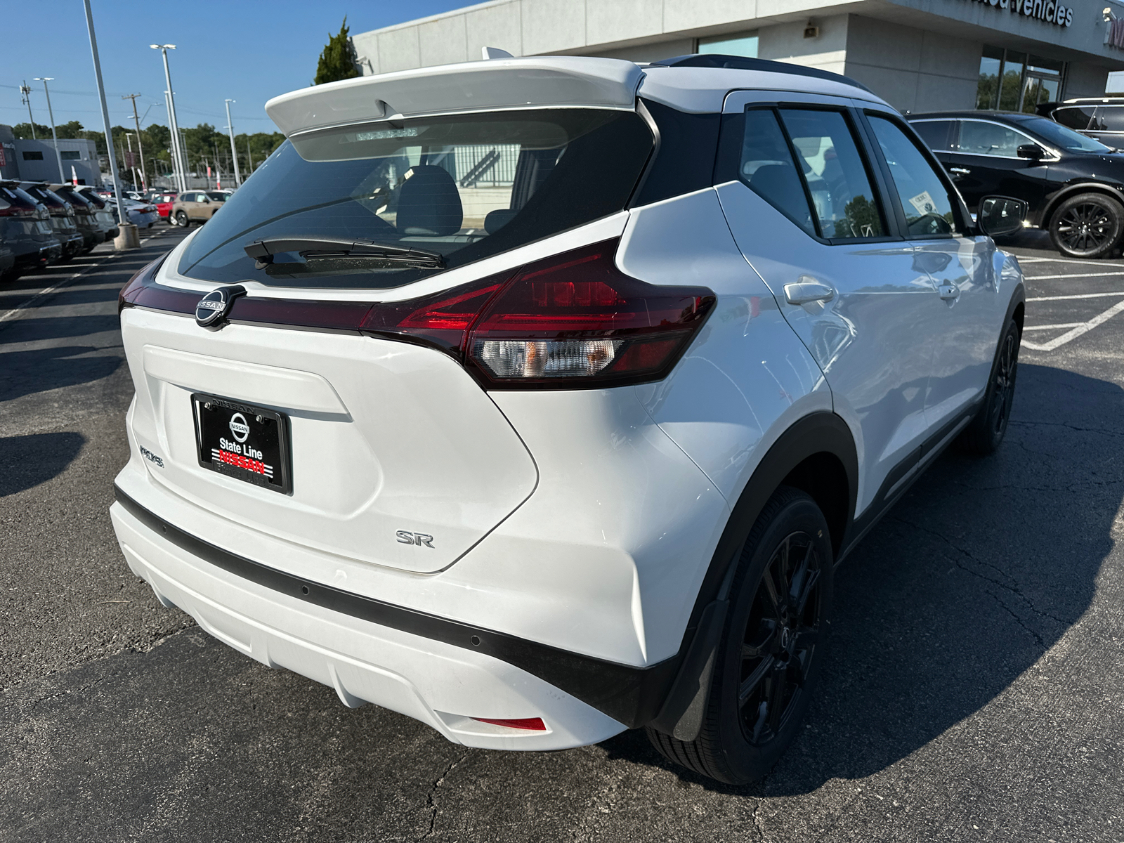 2024 Nissan Kicks SR 6