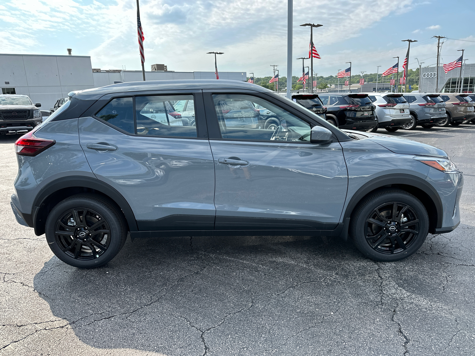 2024 Nissan Kicks SV 5