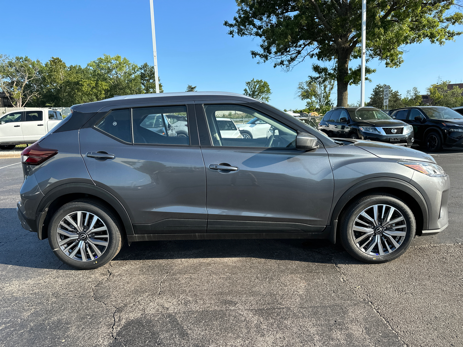 2024 Nissan Kicks SV 5