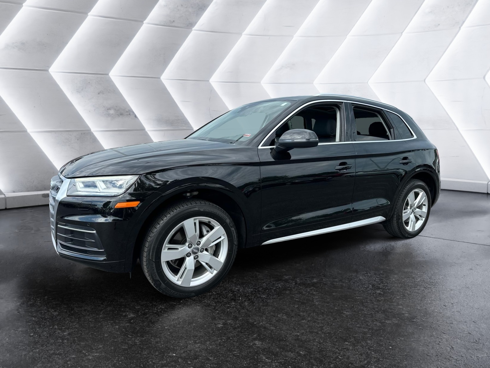 2018 Audi Q5 2.0T Premium Plus AWD 1