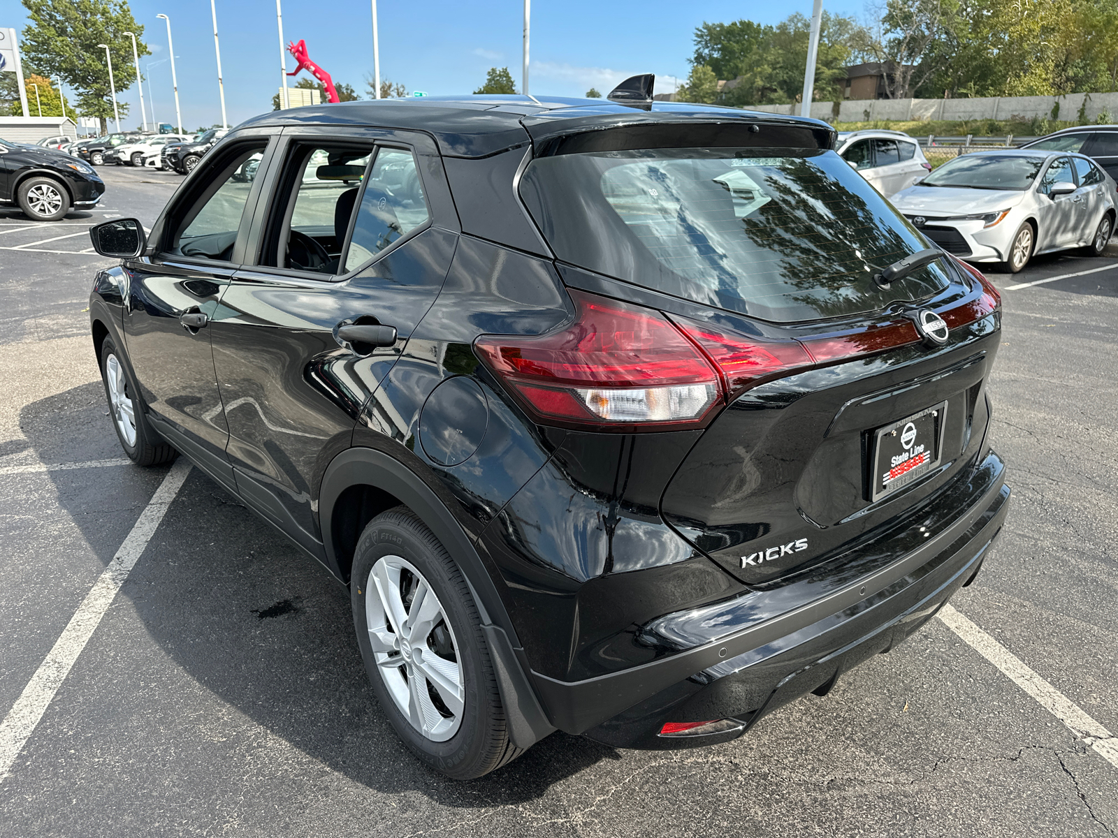 2024 Nissan Kicks S 8