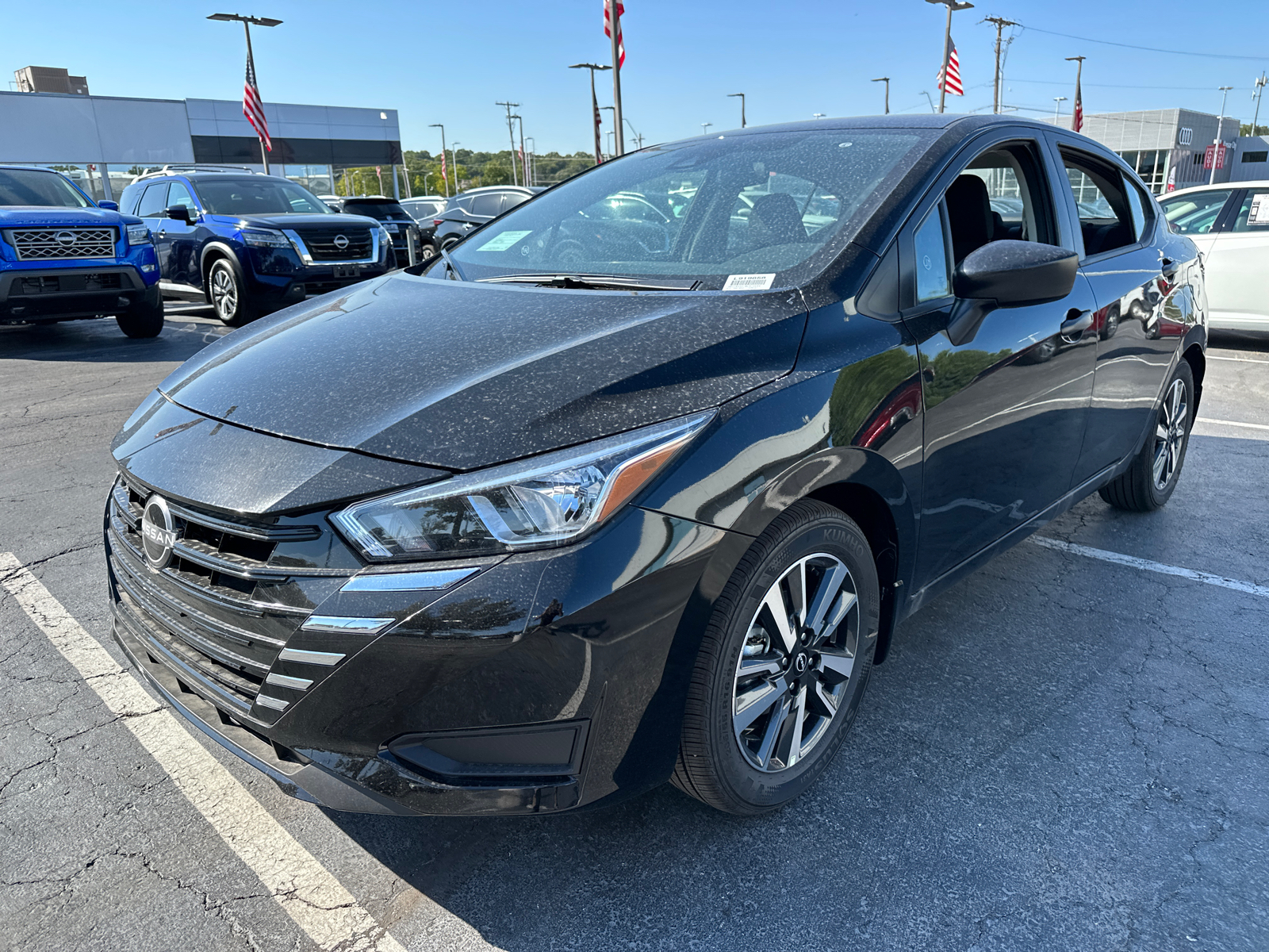 2024 Nissan Versa 1.6 S 2