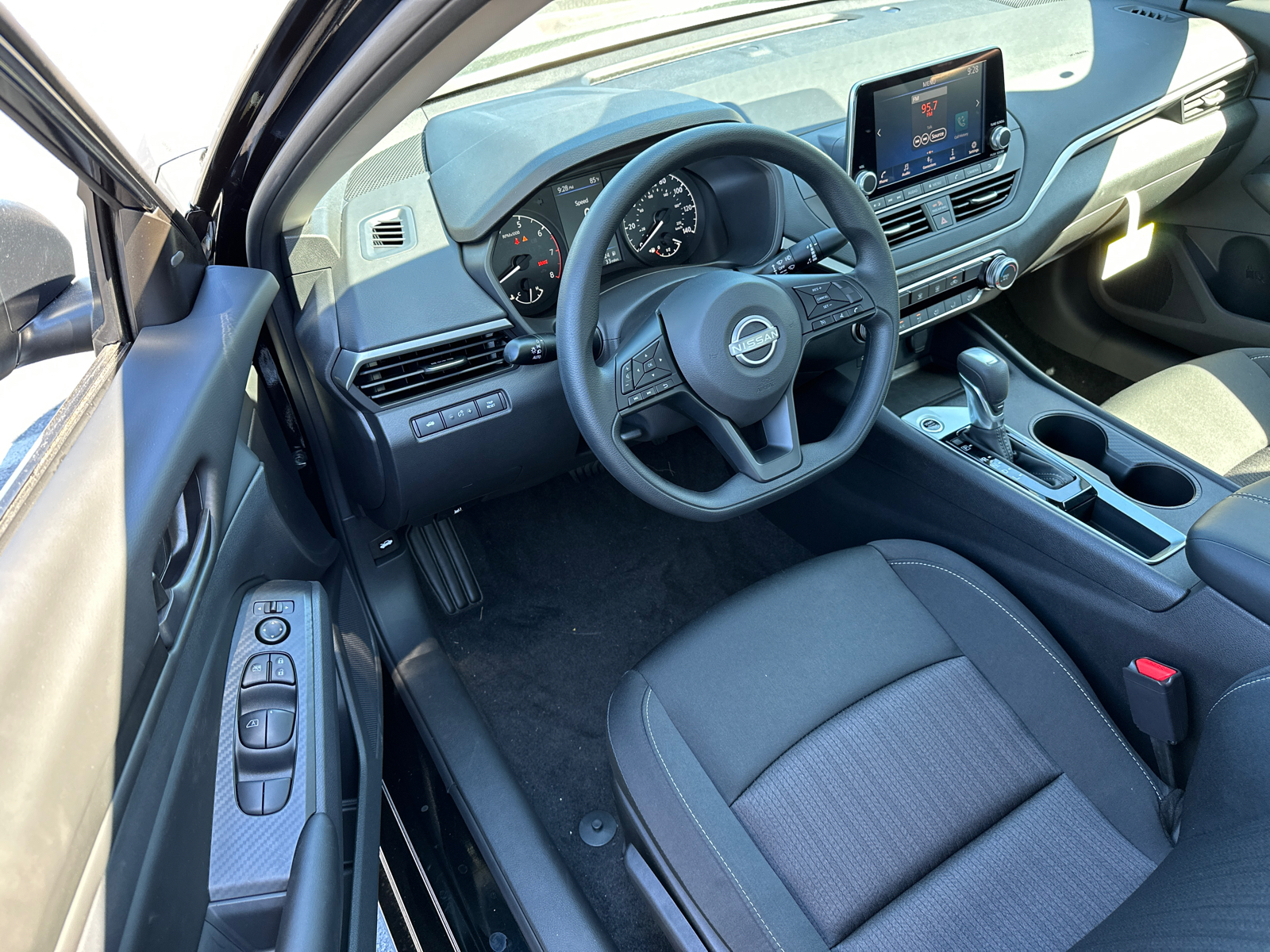 2025 Nissan Altima 2.5 S 29