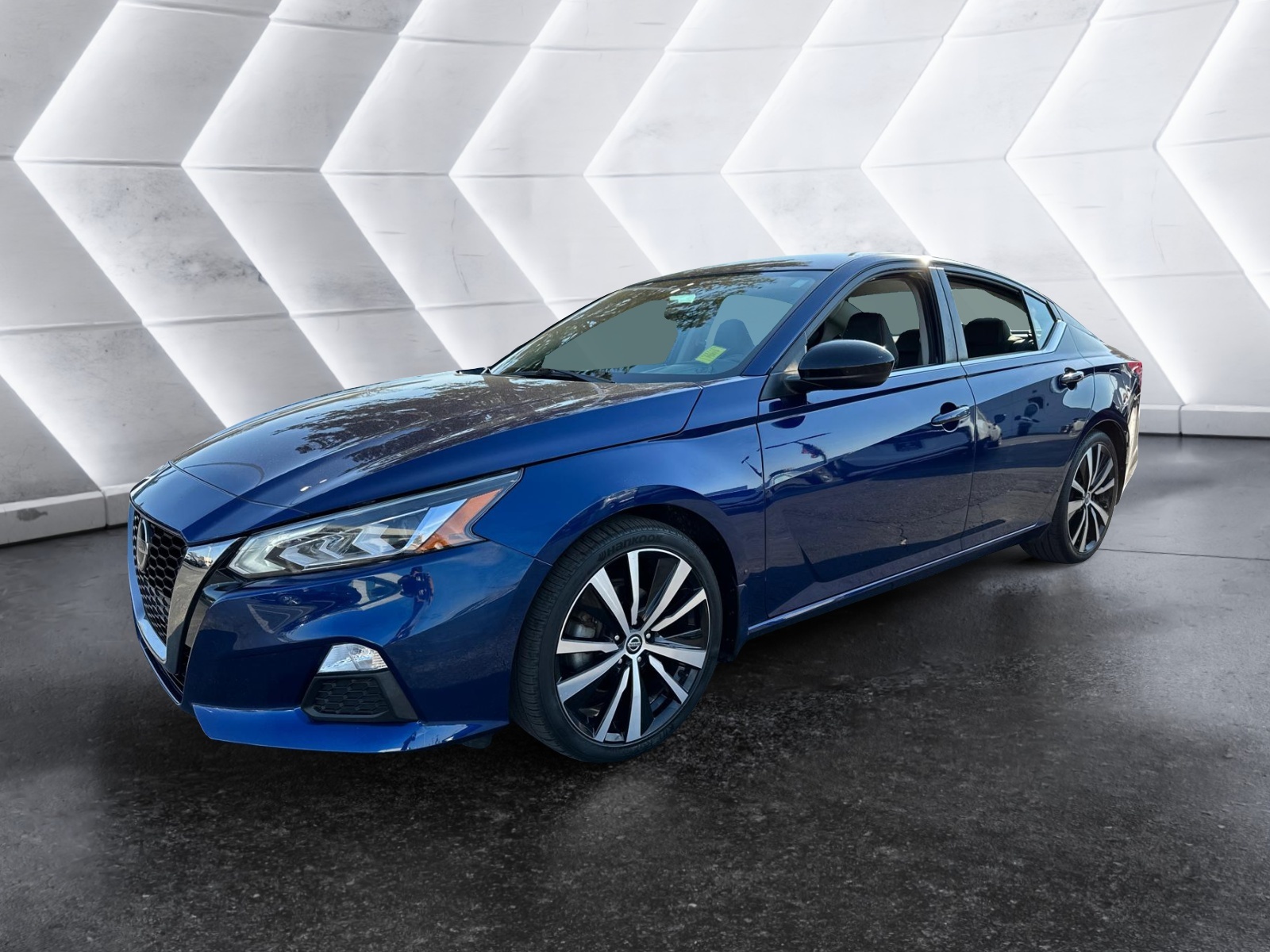 2020 Nissan Altima 2.5 SR 1