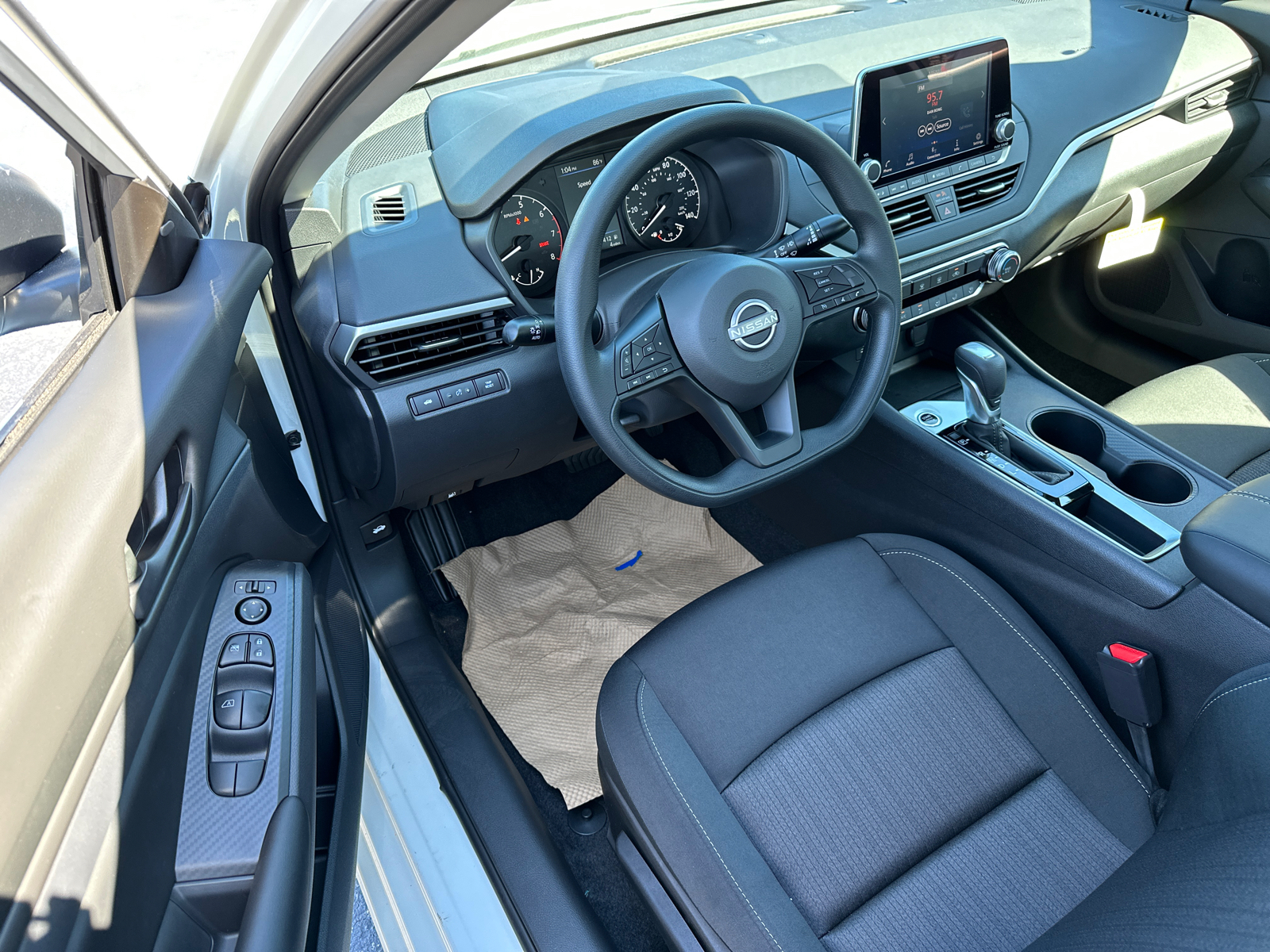 2025 Nissan Altima 2.5 S 28