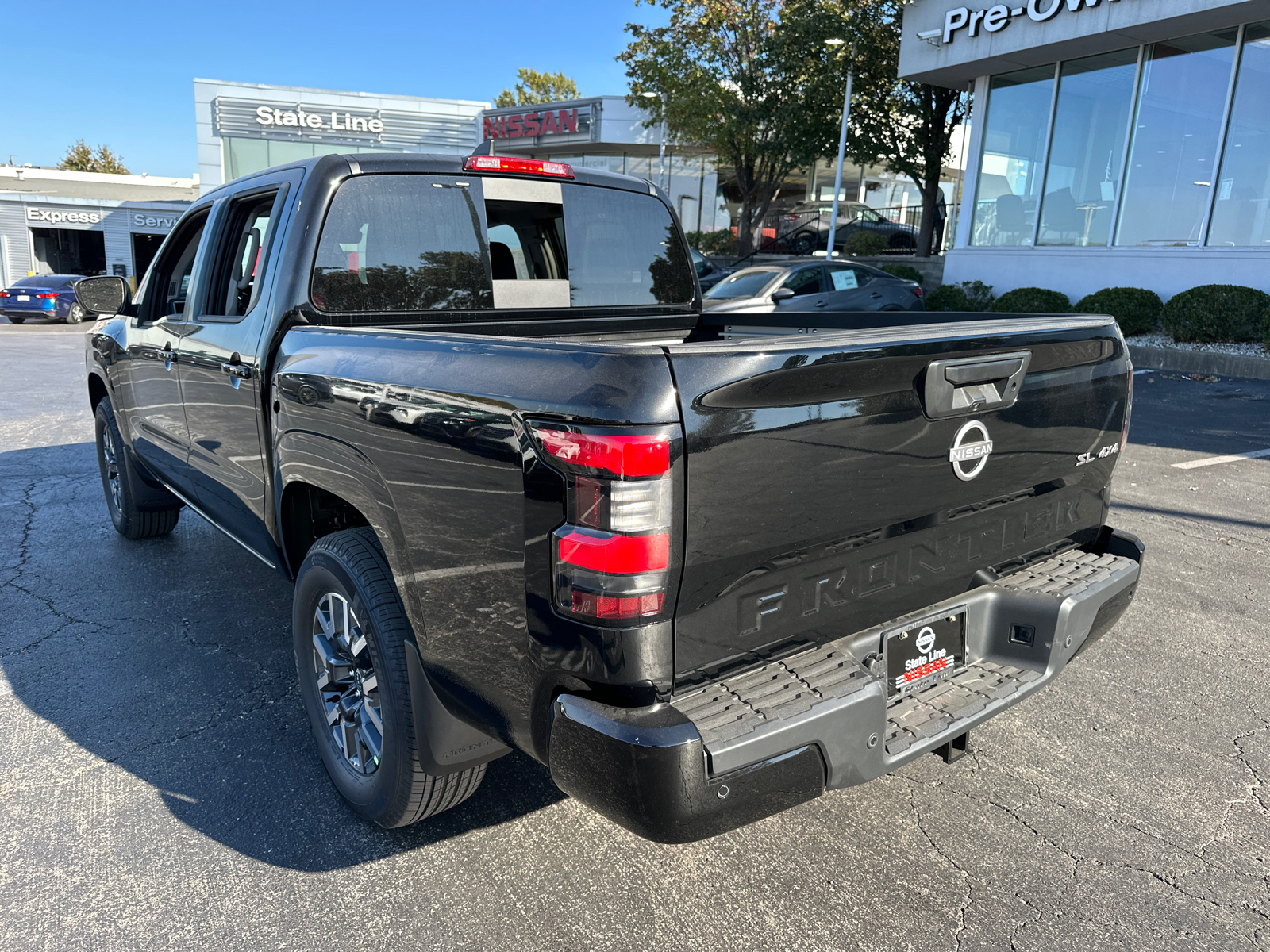 2025 Nissan Frontier SL 8