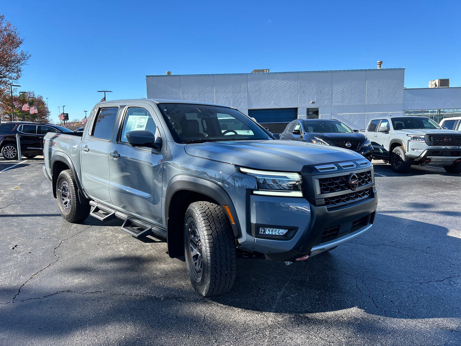 2025 Nissan Frontier PRO-4X 4