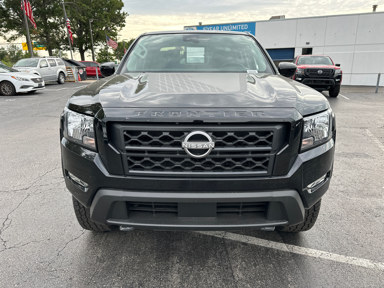 2024 Nissan Frontier SV 3