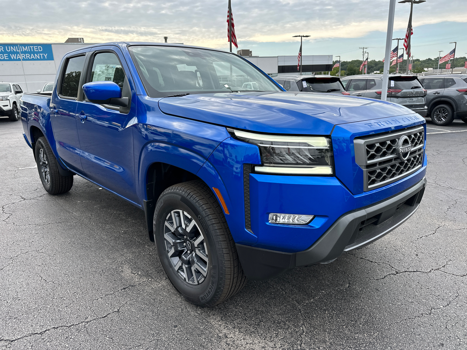 2024 Nissan Frontier SL 4