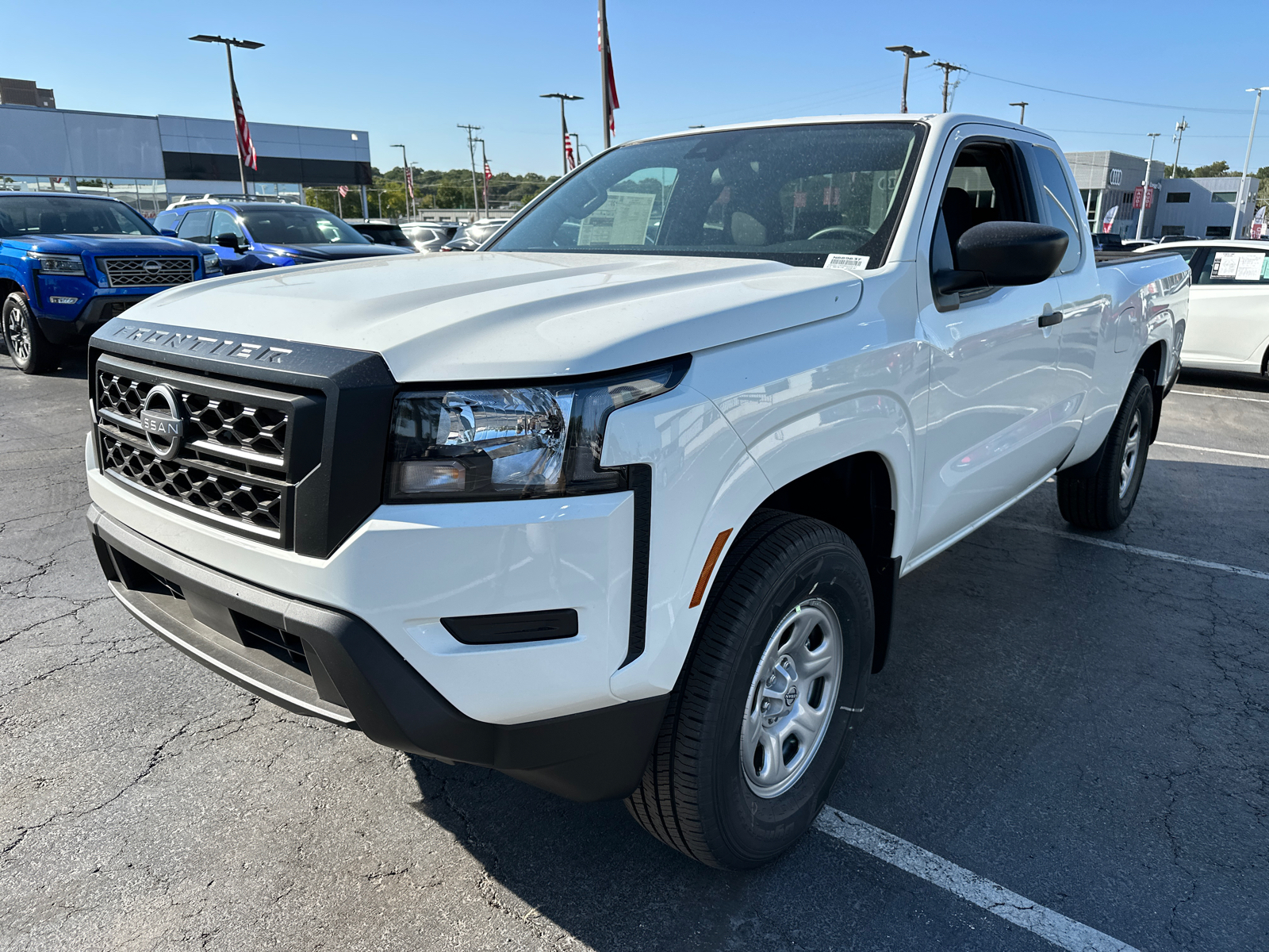 2024 Nissan Frontier S 2