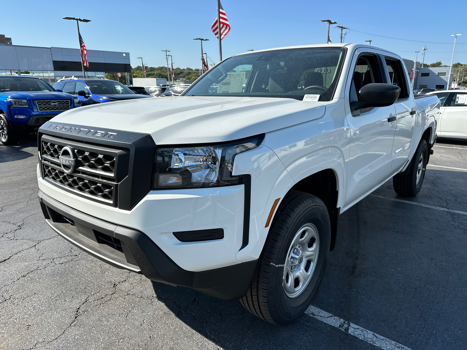 2024 Nissan Frontier S 2