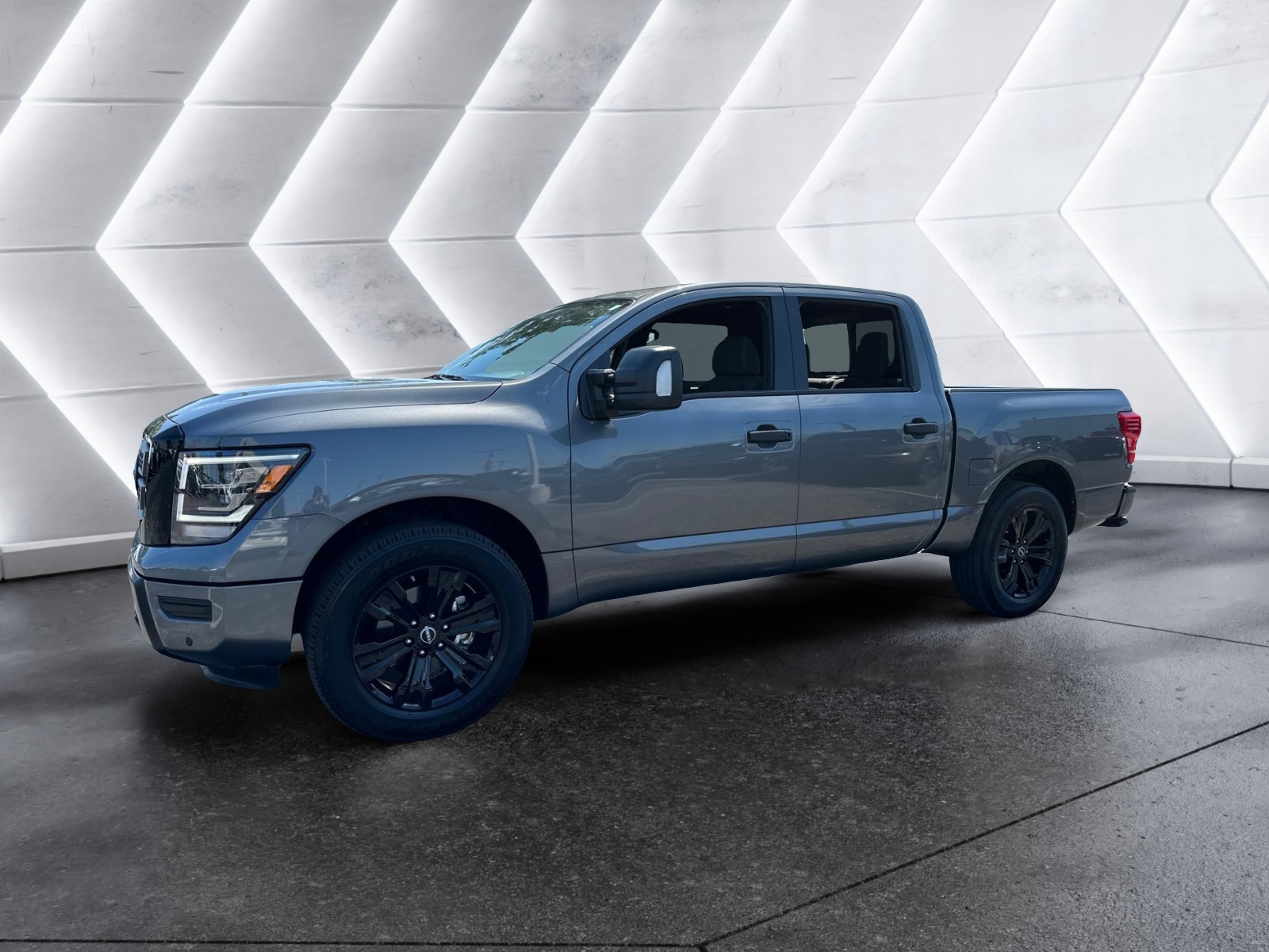 2024 Nissan Titan SV 1