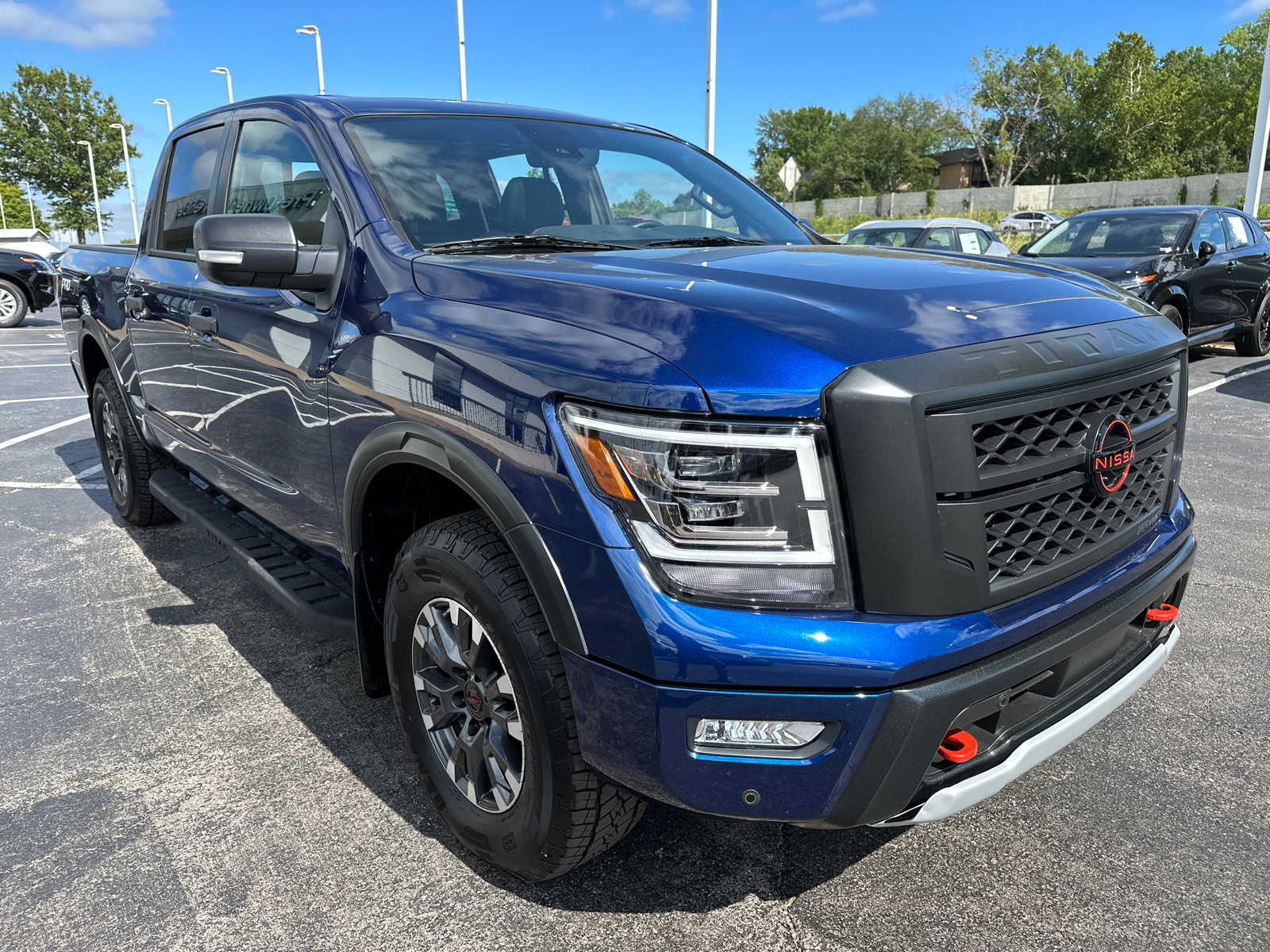 2024 Nissan Titan PRO-4X 4