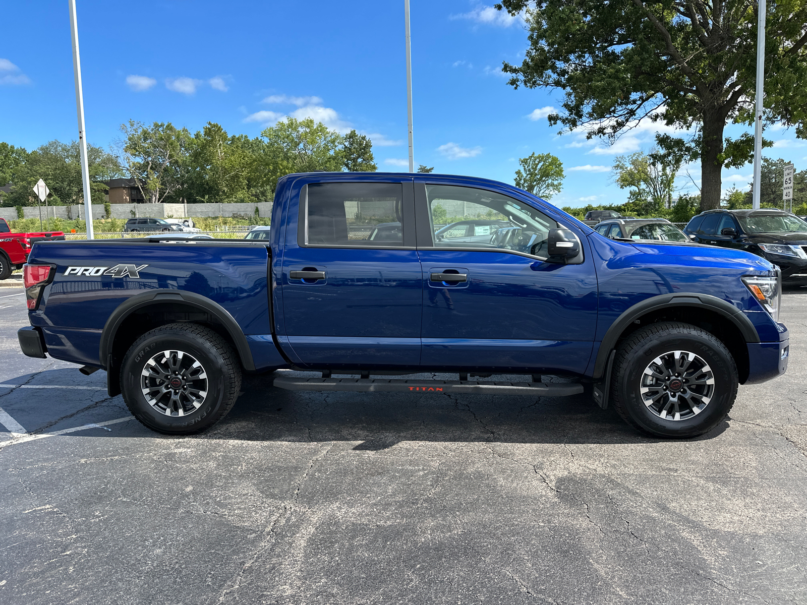 2024 Nissan Titan PRO-4X 5