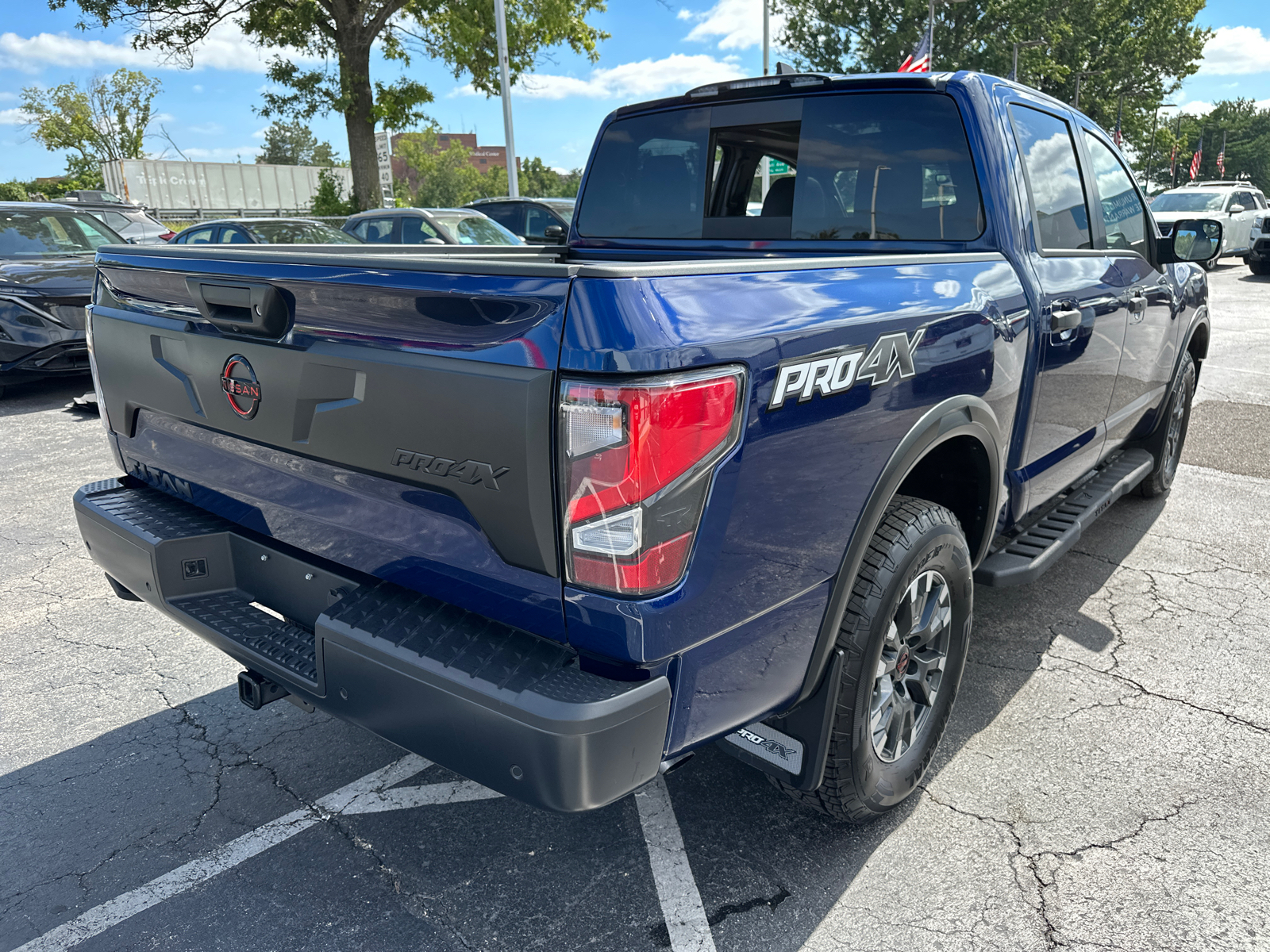 2024 Nissan Titan PRO-4X 6