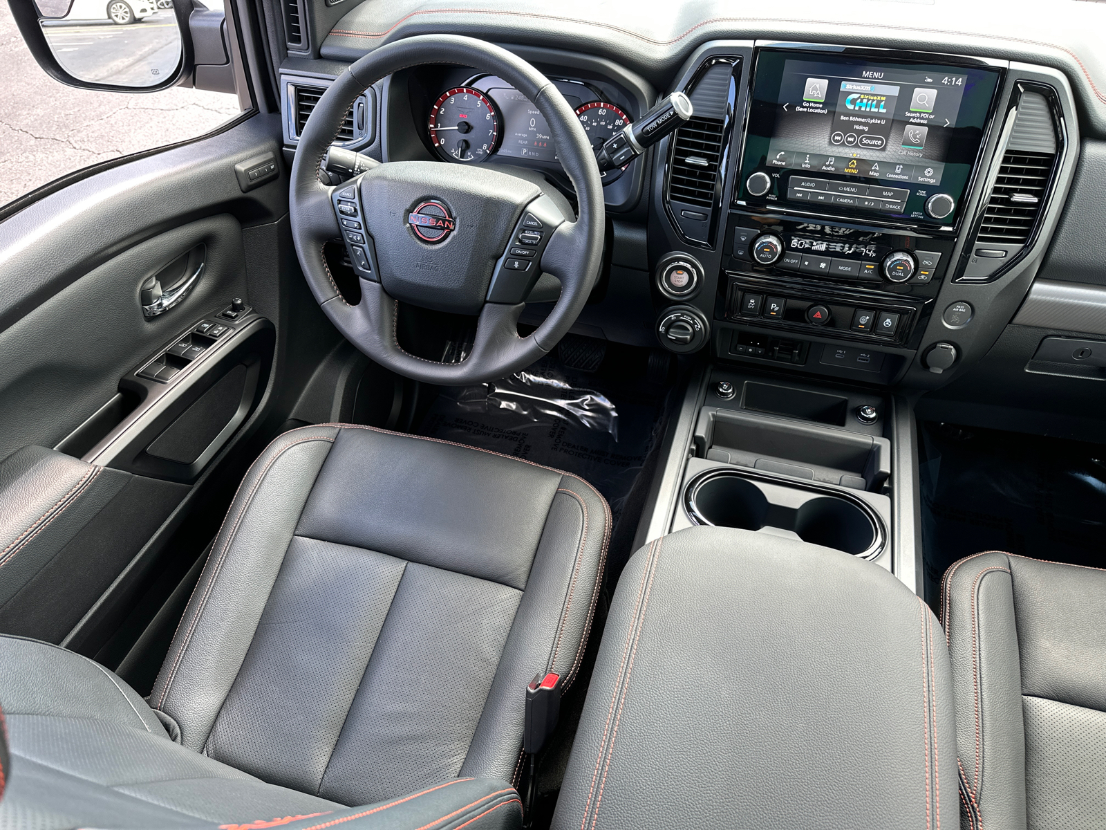 2024 Nissan Titan PRO-4X 15