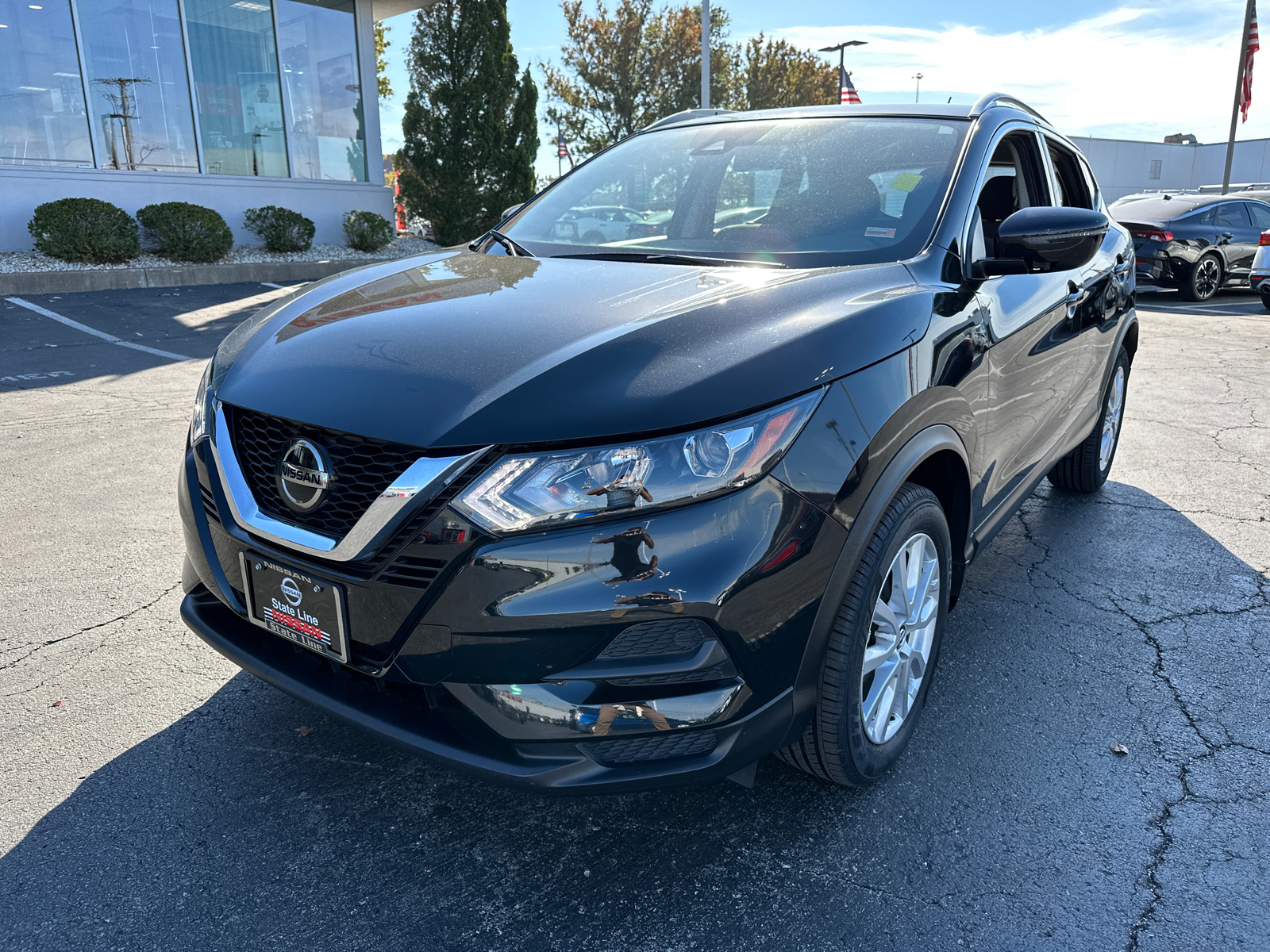 2020 Nissan Rogue Sport SV 2