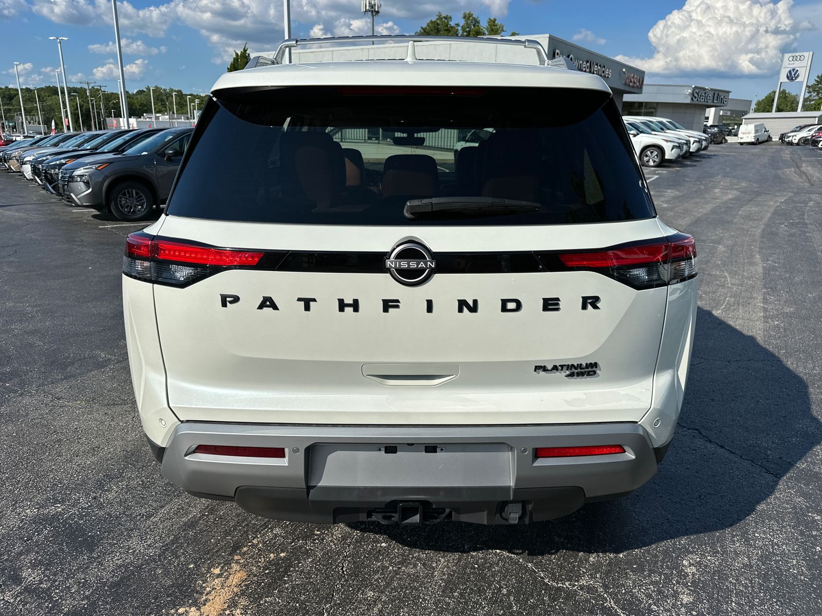 2023 Nissan Pathfinder Platinum 7