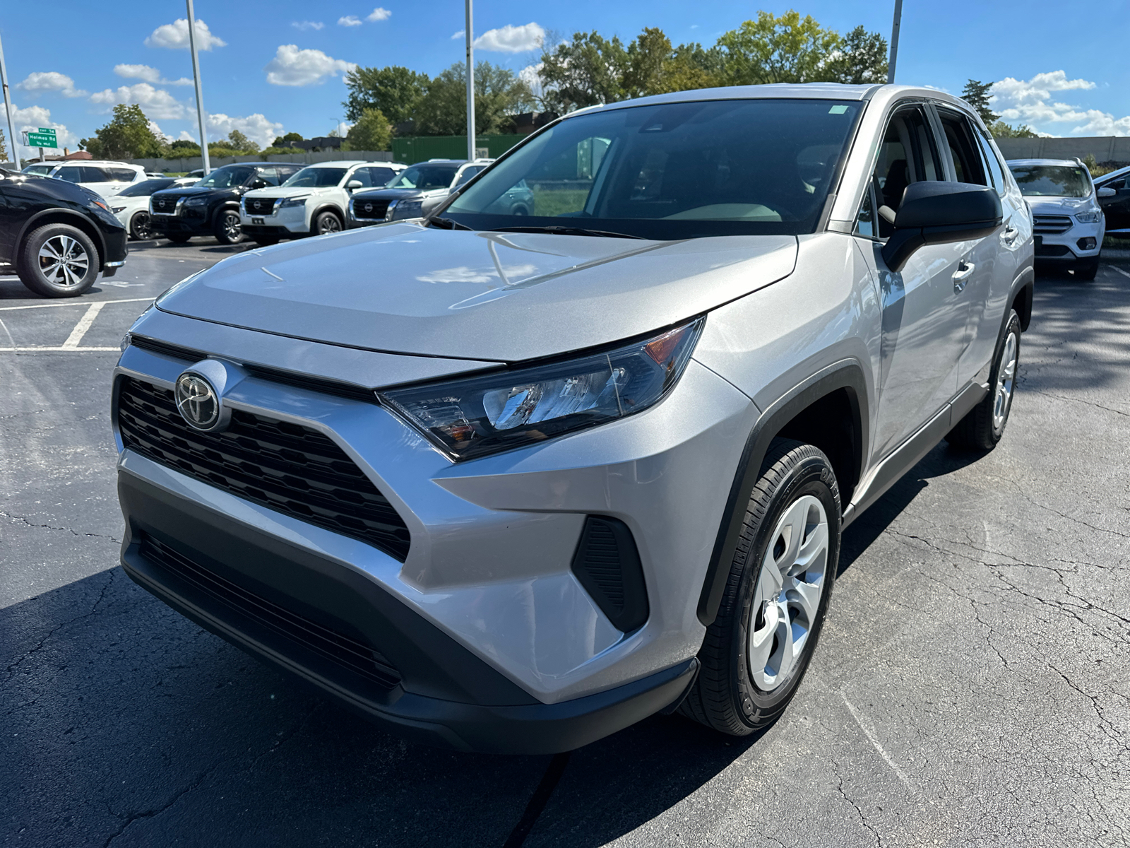 2022 Toyota RAV4 LE 2