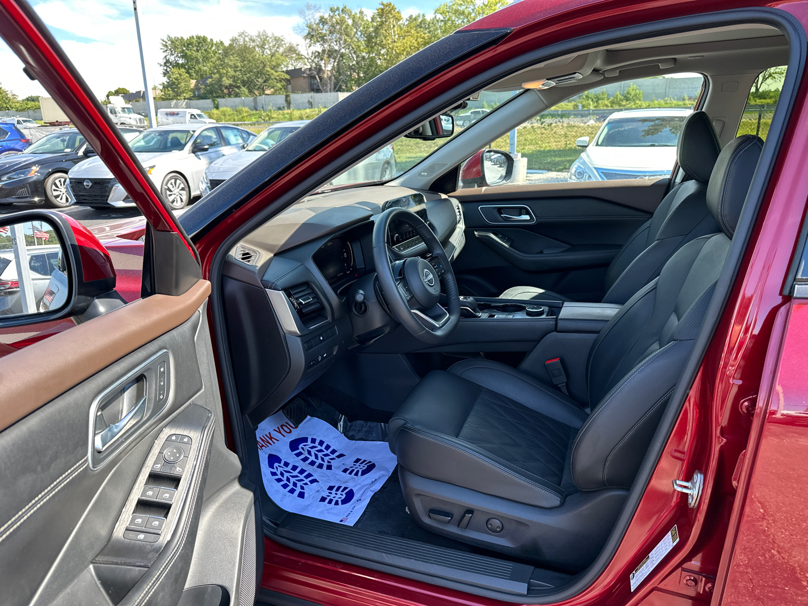 2023 Nissan Rogue Platinum 39