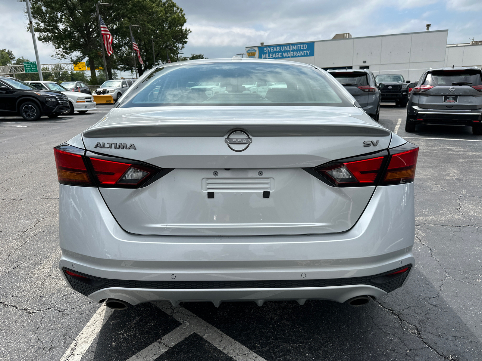 2024 Nissan Altima 2.5 SV 7