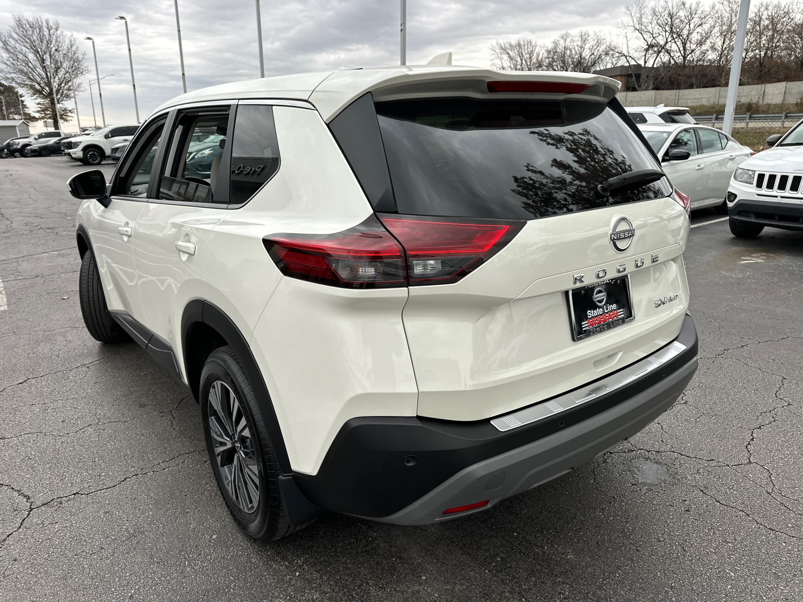 2023 Nissan Rogue SV 9