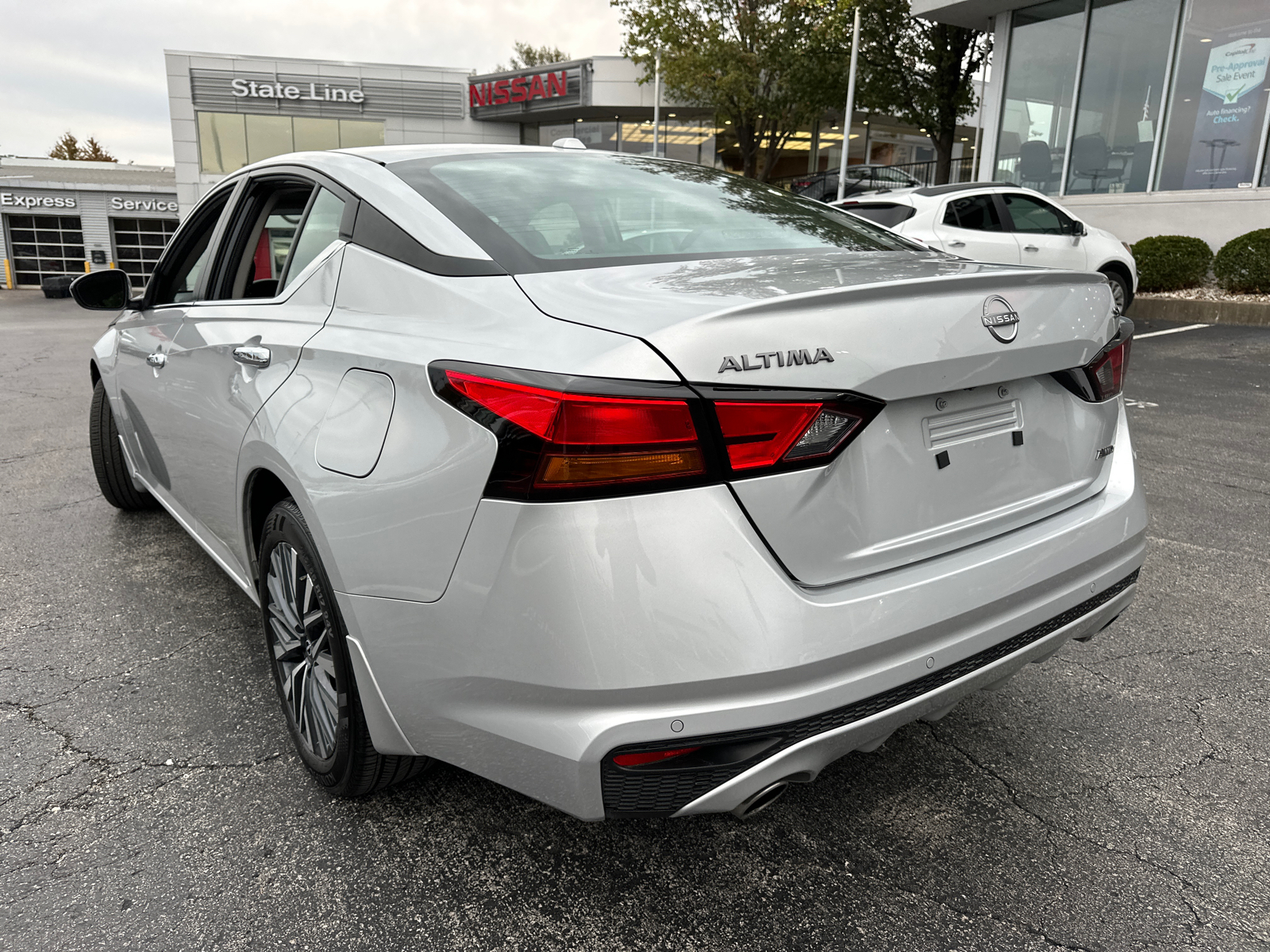 2024 Nissan Altima 2.5 SV 8