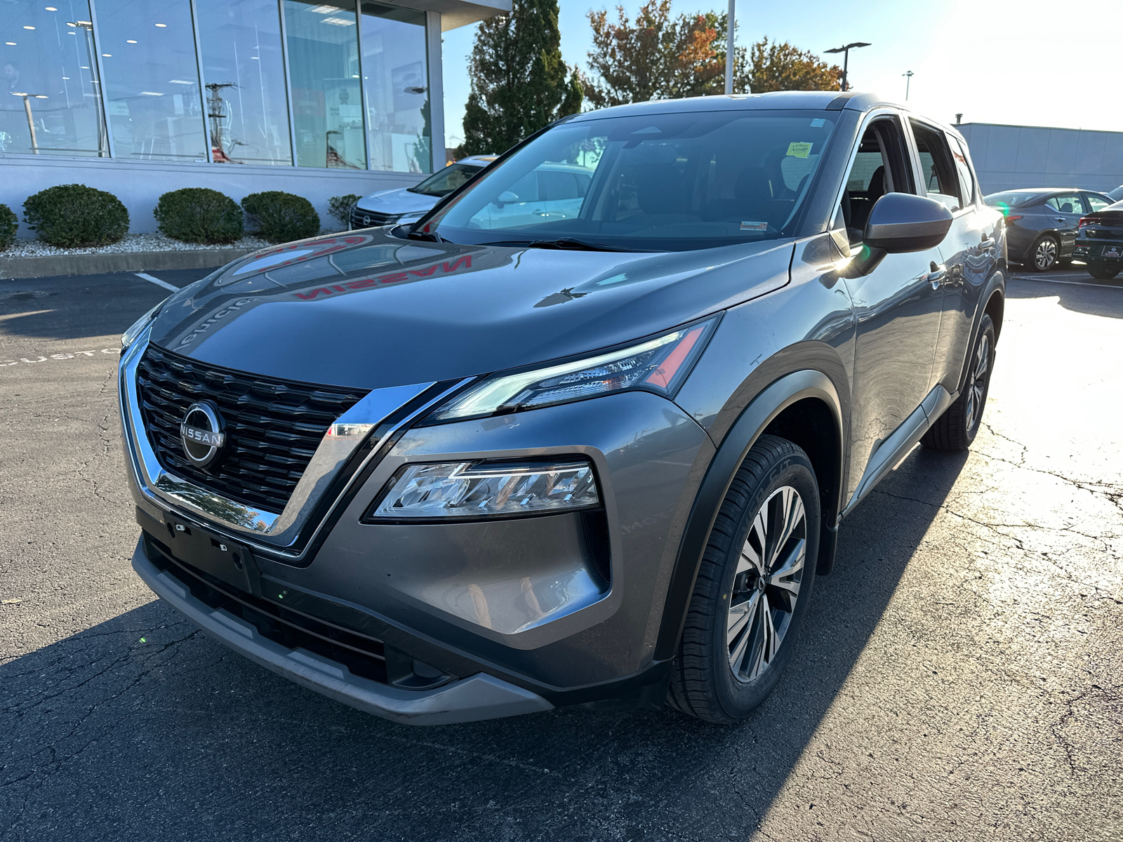 2023 Nissan Rogue SV 2