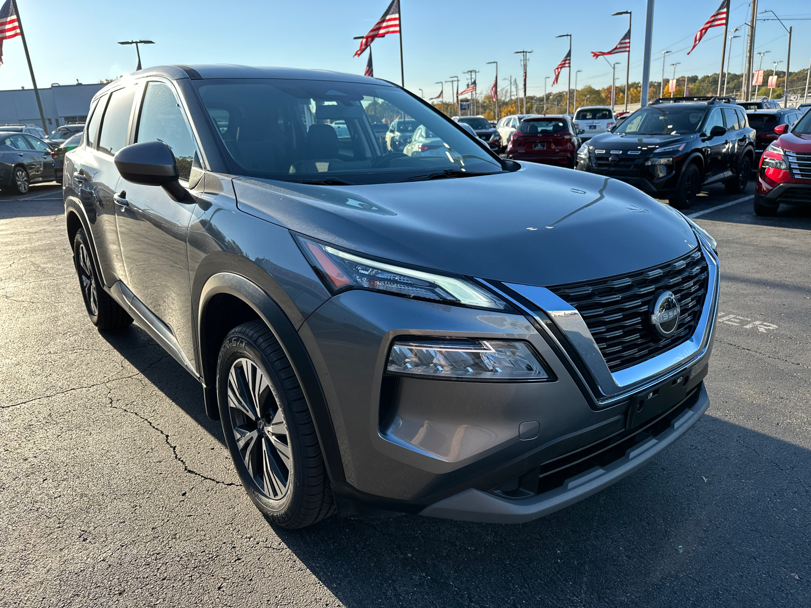 2023 Nissan Rogue SV 4